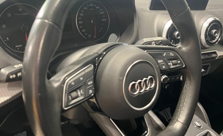 AUDI Q2 S line 30 TDI