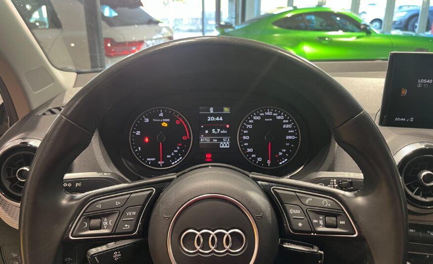 AUDI Q2 S line 30 TDI