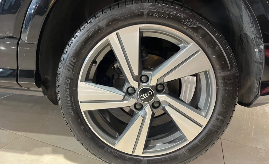 AUDI Q2 S line 30 TDI