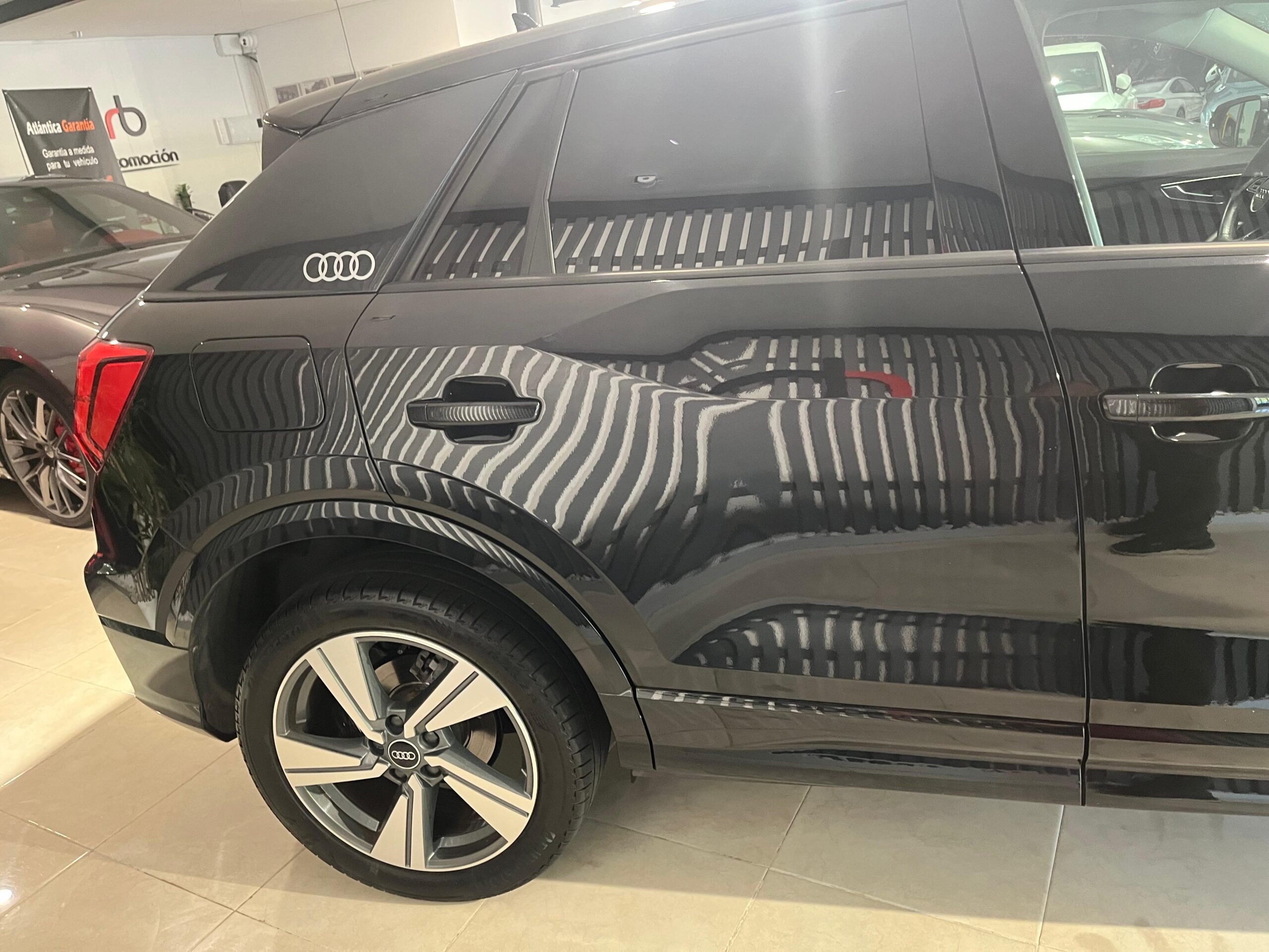 AUDI Q2 S line 30 TDI