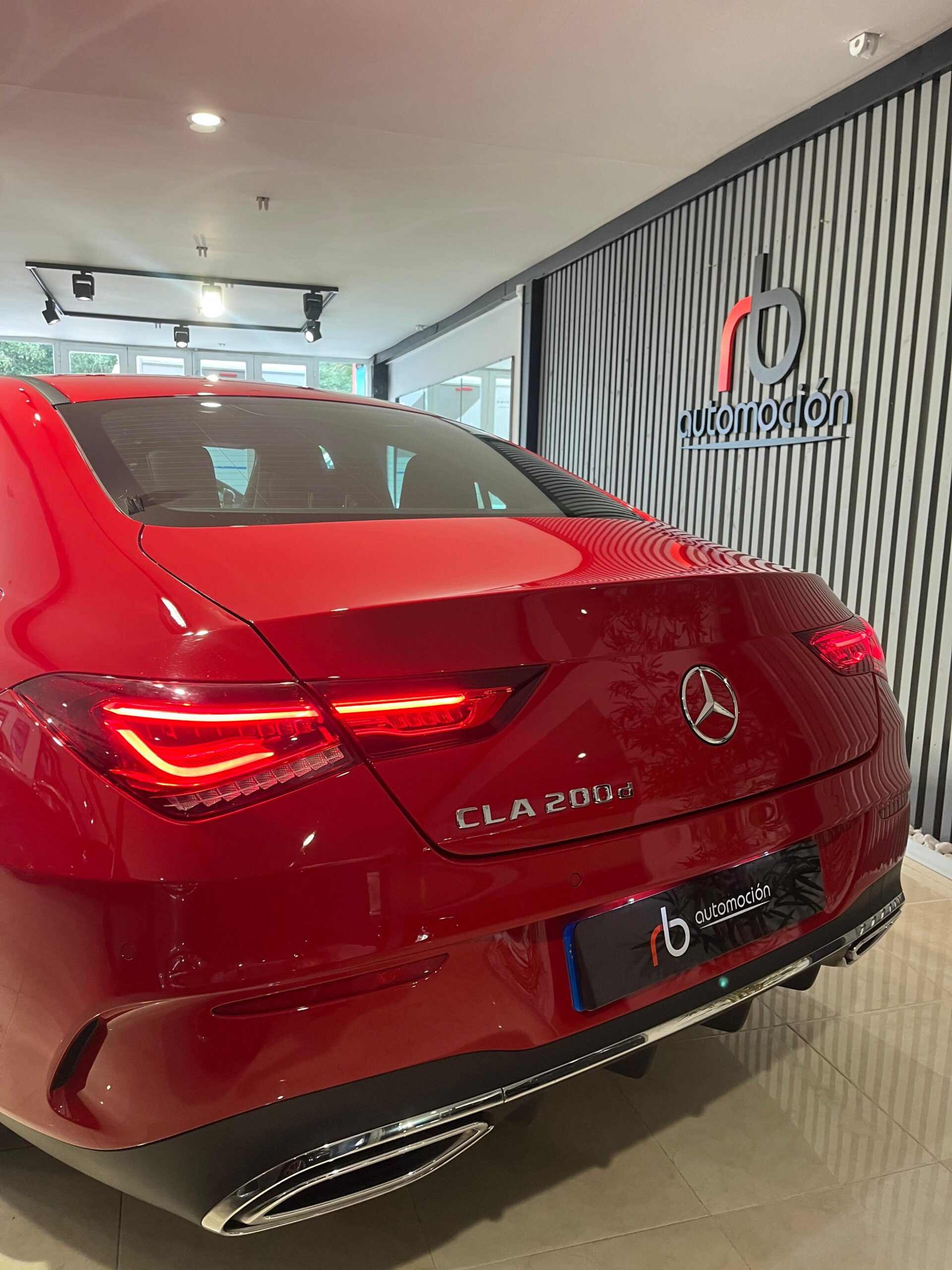 MERCEDES-BENZ CLA CLA 200 D DCT