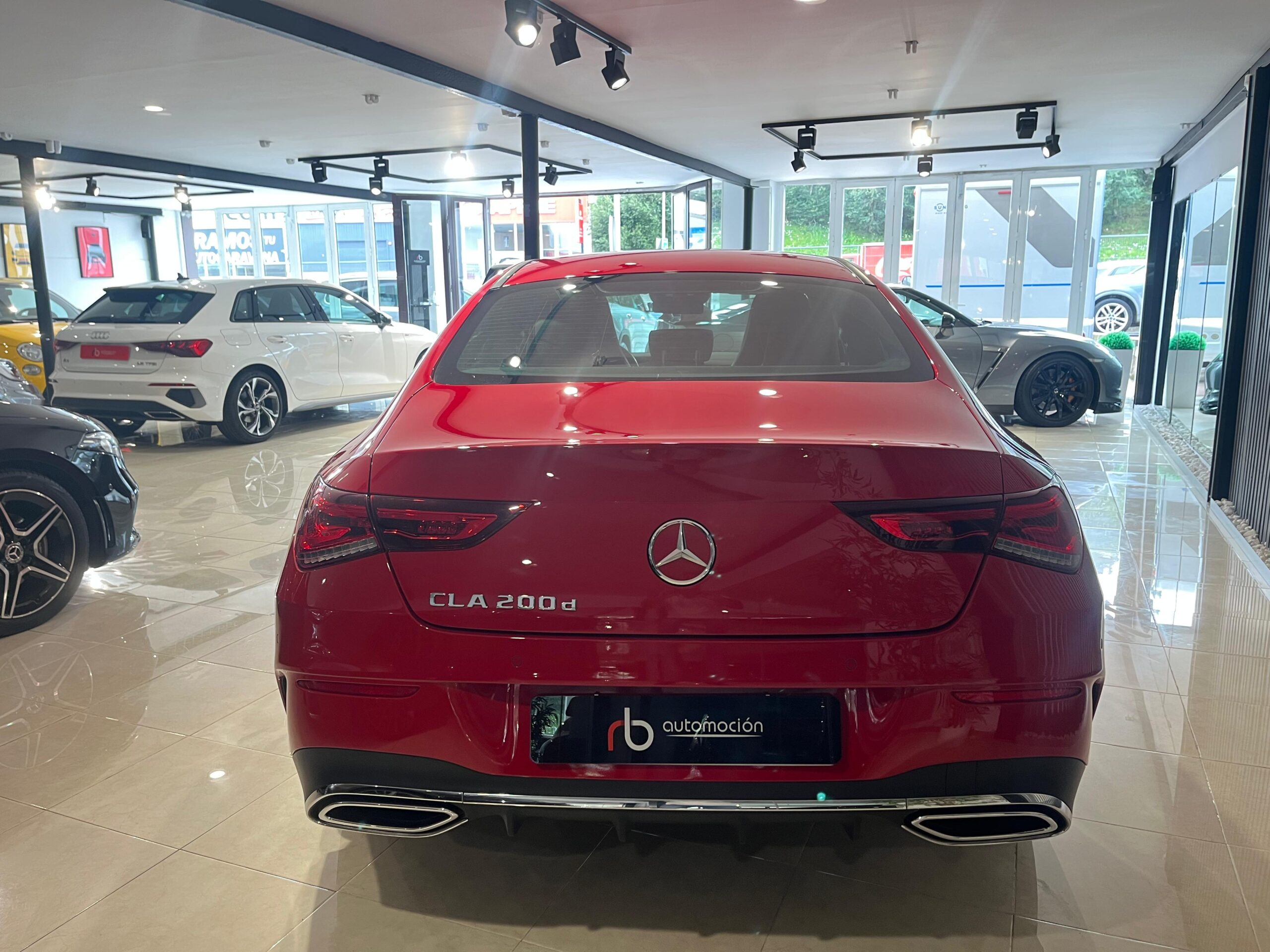 MERCEDES-BENZ CLA CLA 200 D DCT
