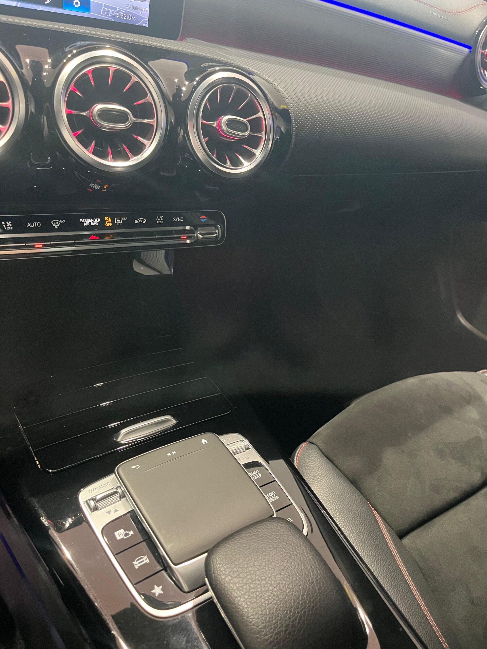 MERCEDES-BENZ CLA CLA 200 D DCT