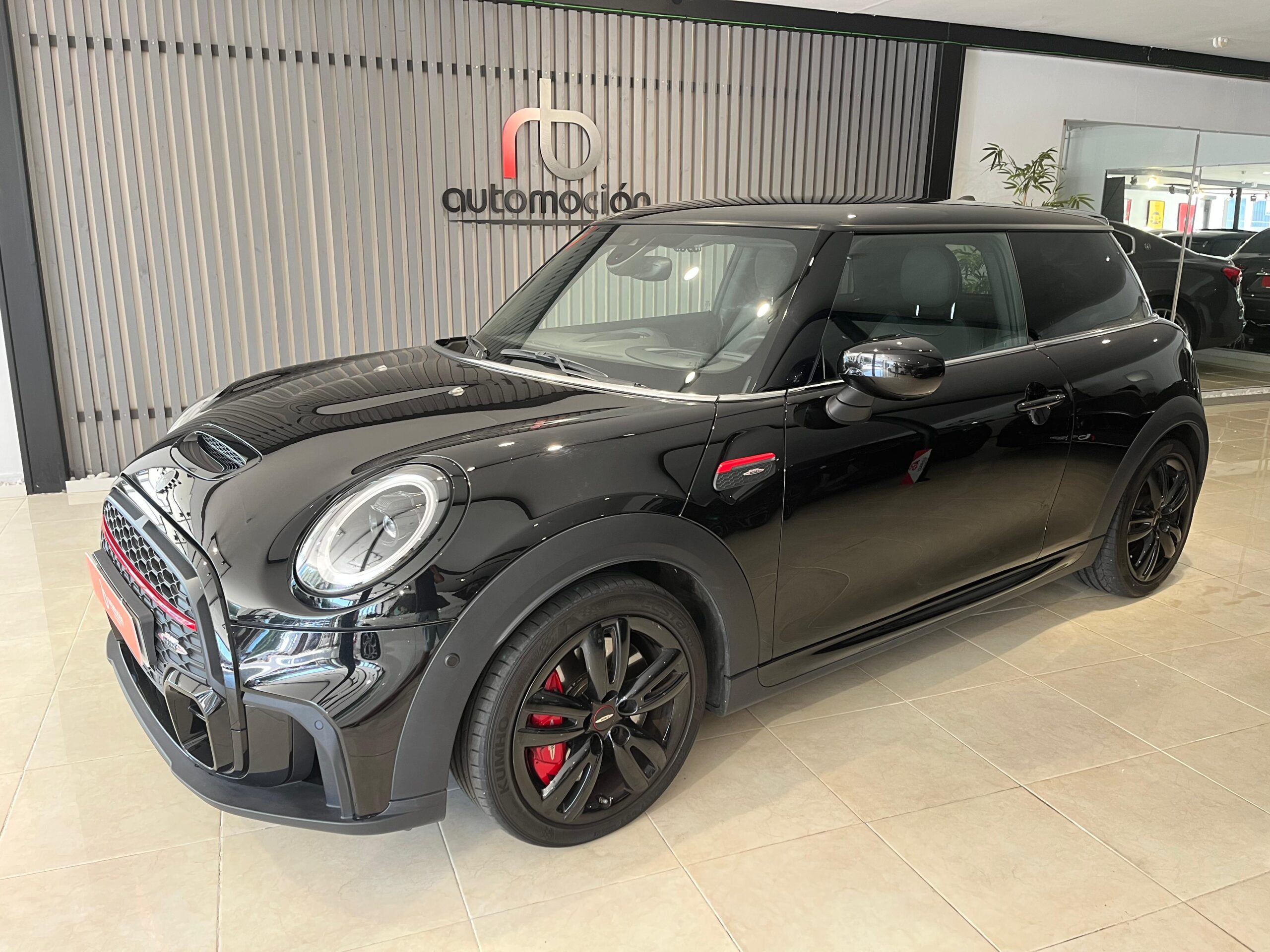 MINI MINI JOHN COOPER WORKS