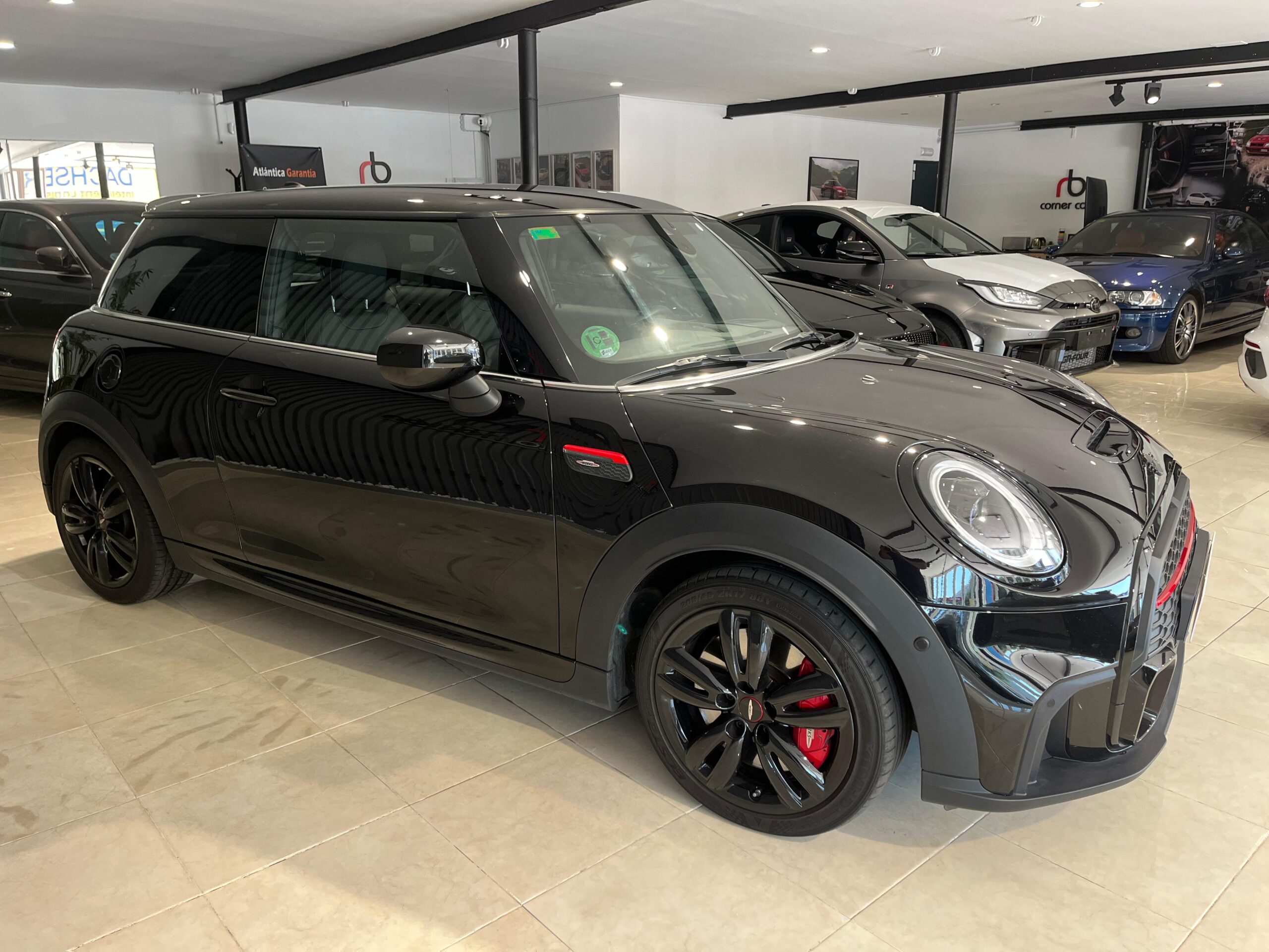 MINI MINI JOHN COOPER WORKS