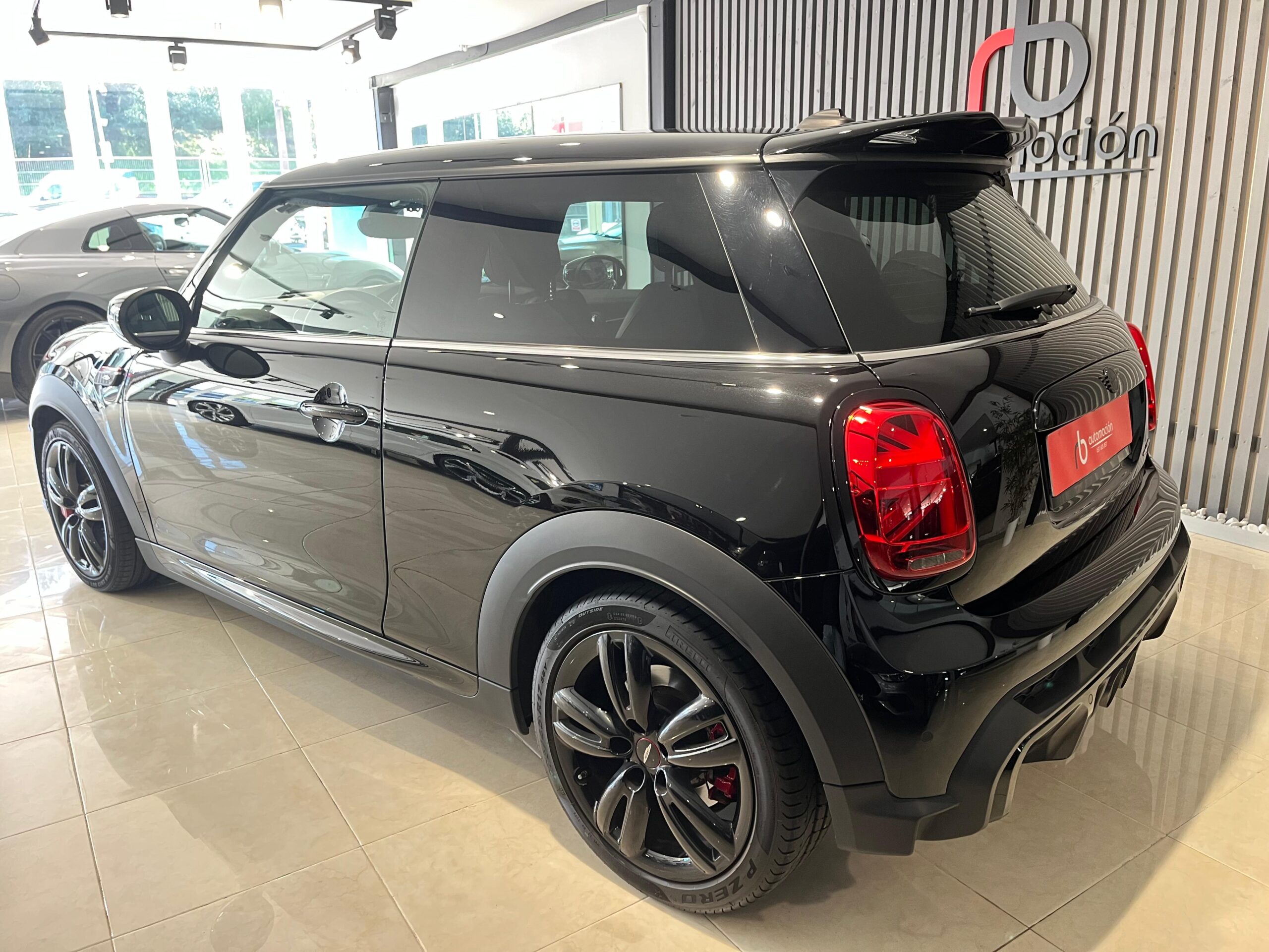 MINI MINI JOHN COOPER WORKS