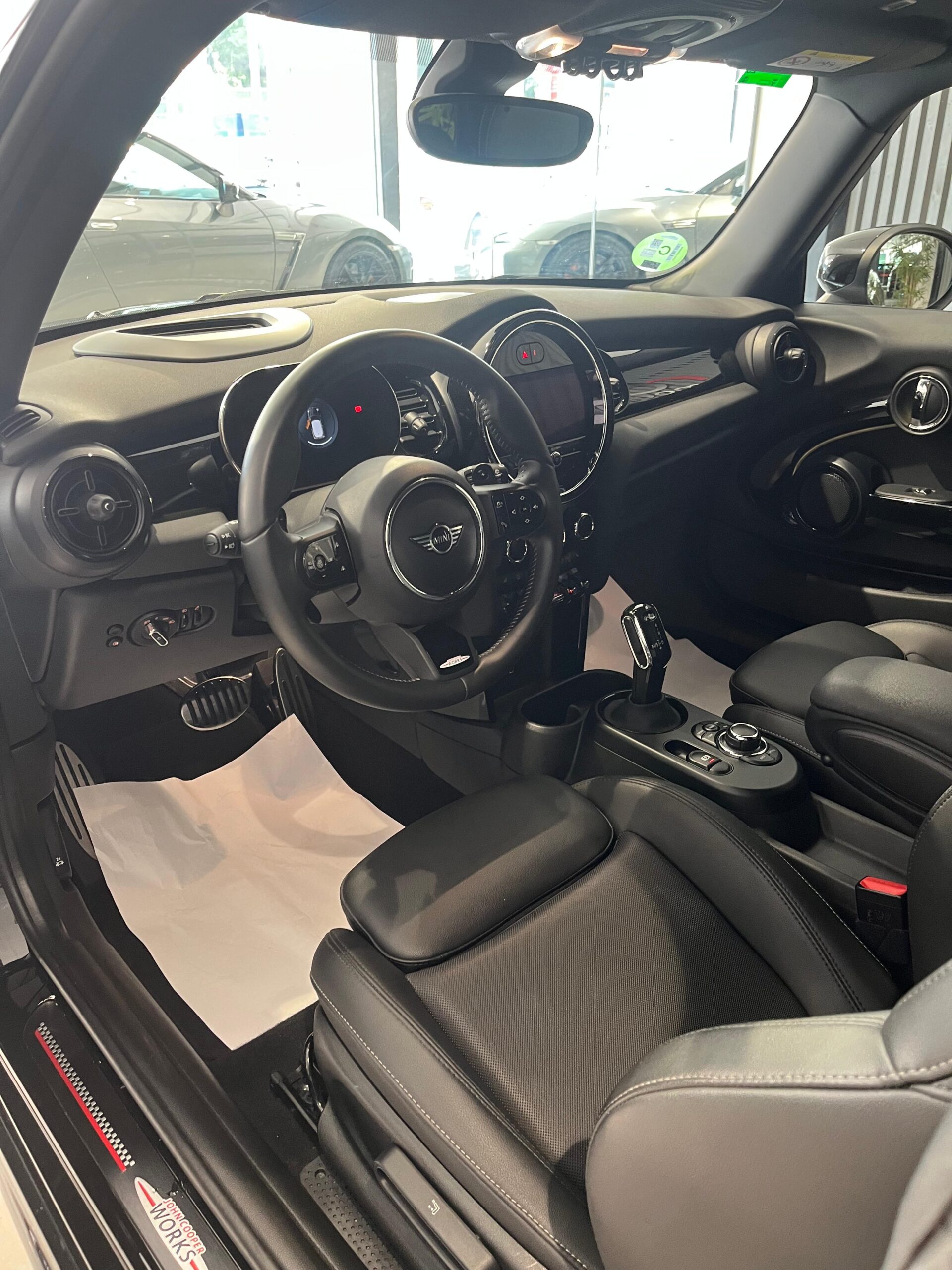 MINI MINI JOHN COOPER WORKS