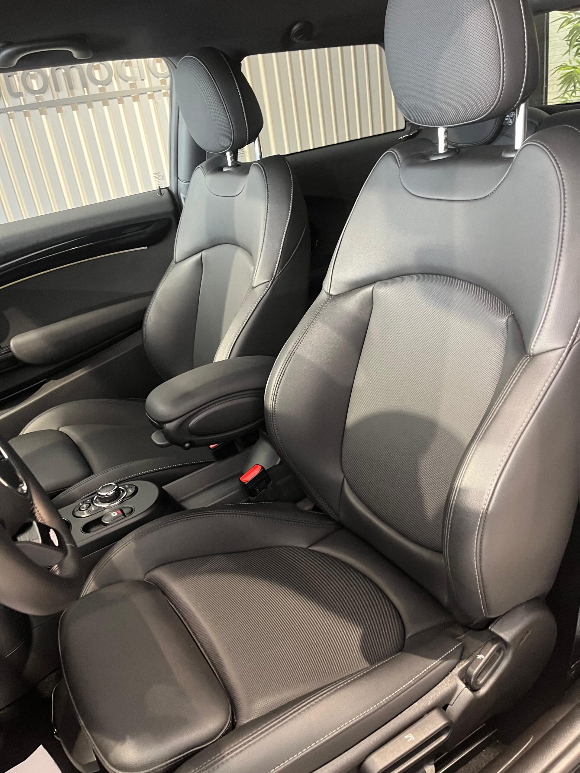 MINI MINI JOHN COOPER WORKS