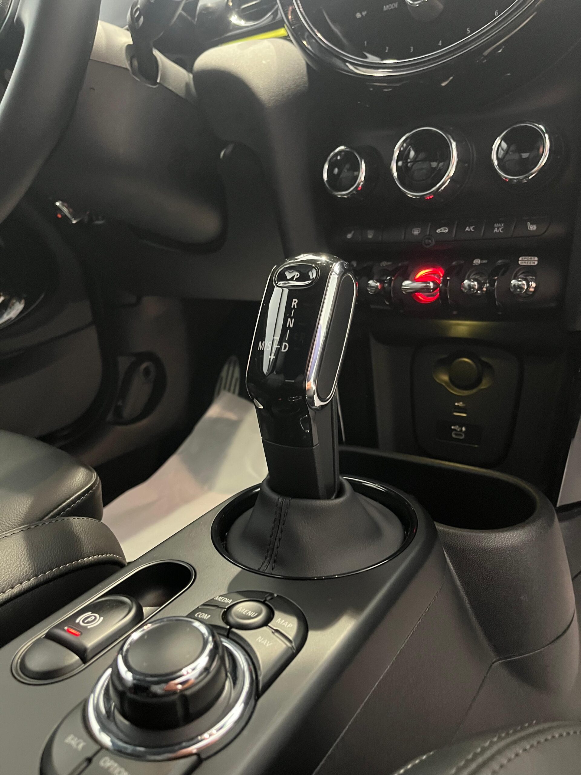 MINI MINI JOHN COOPER WORKS
