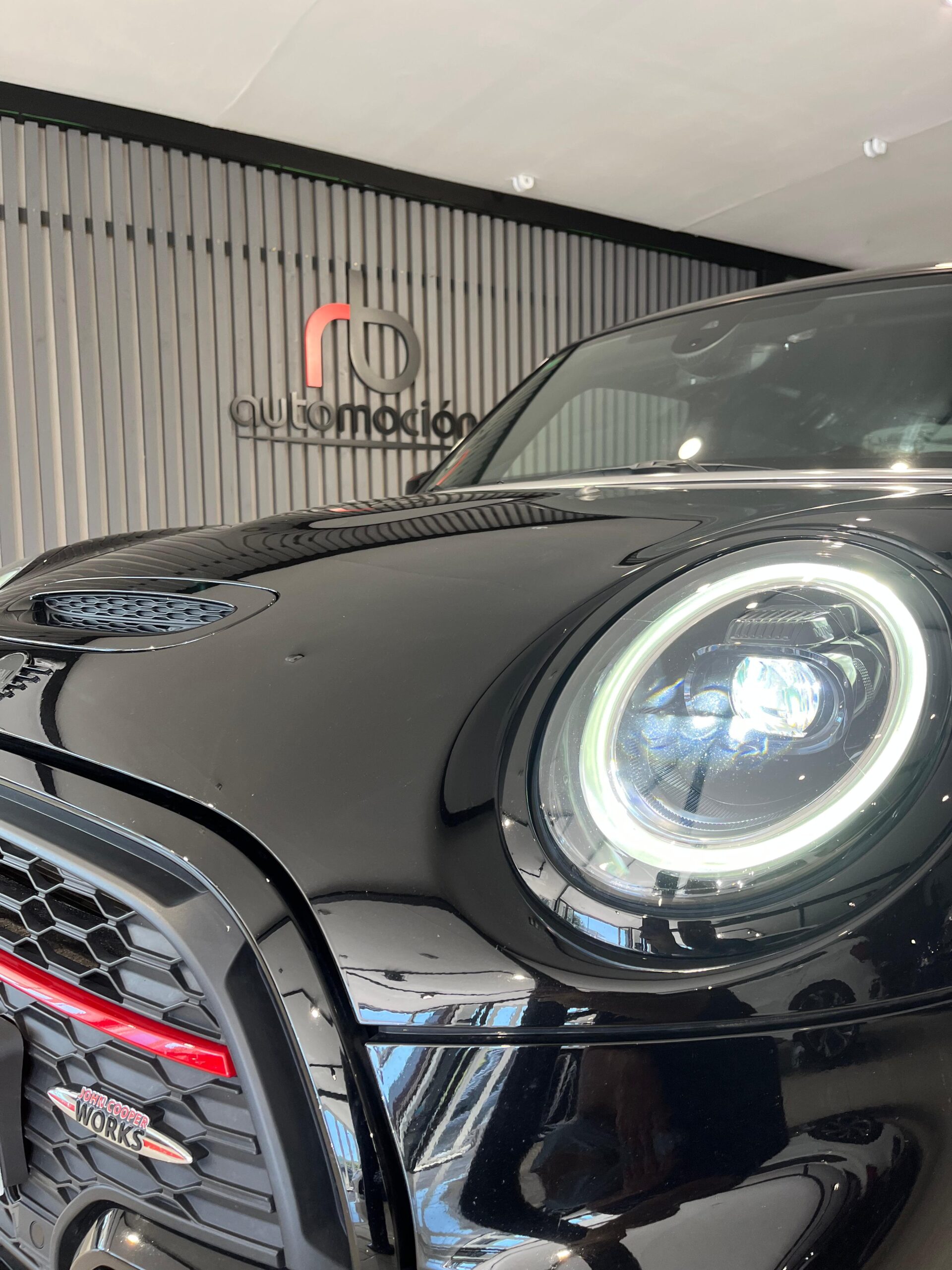 MINI MINI JOHN COOPER WORKS