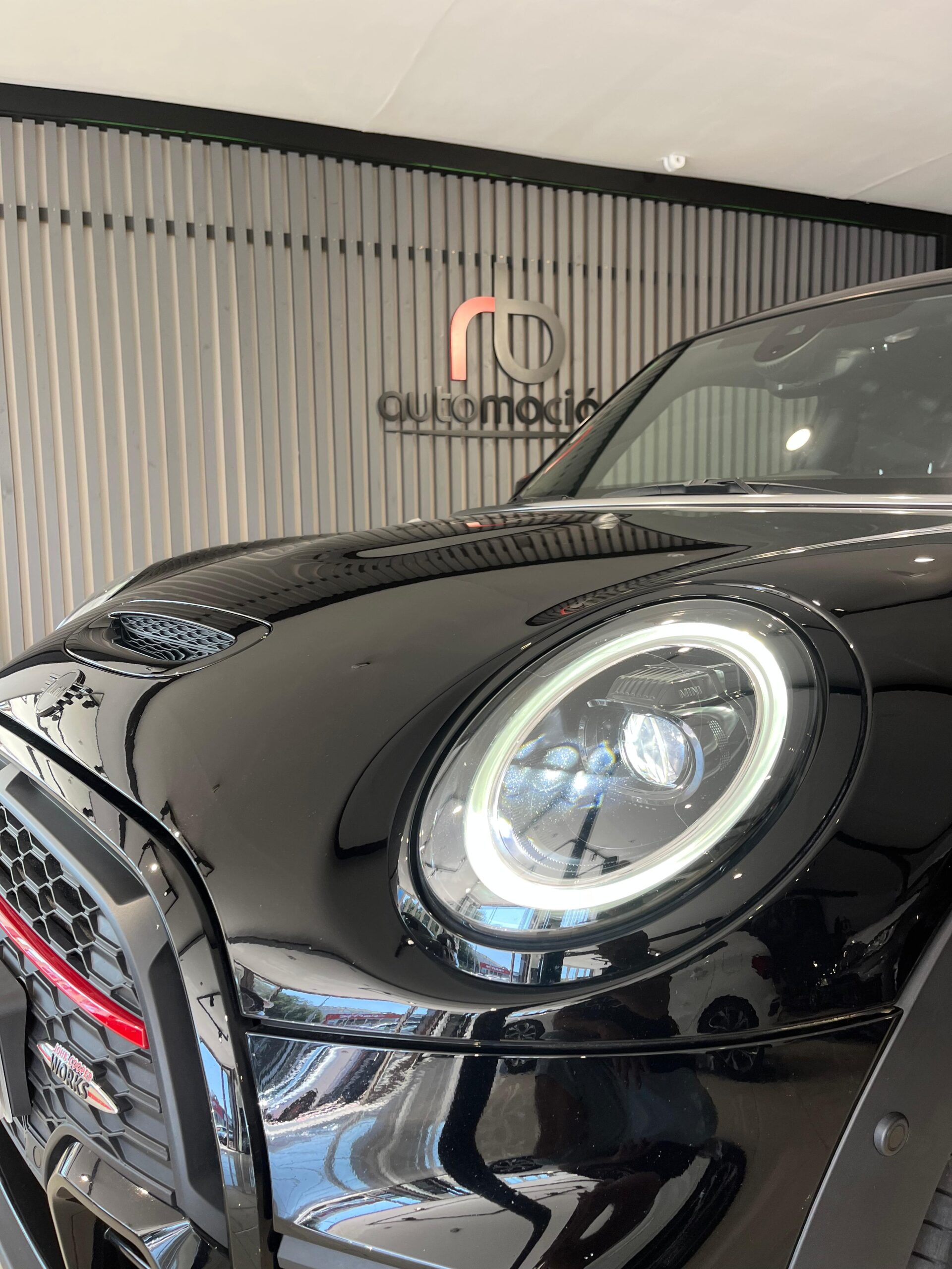 MINI MINI JOHN COOPER WORKS