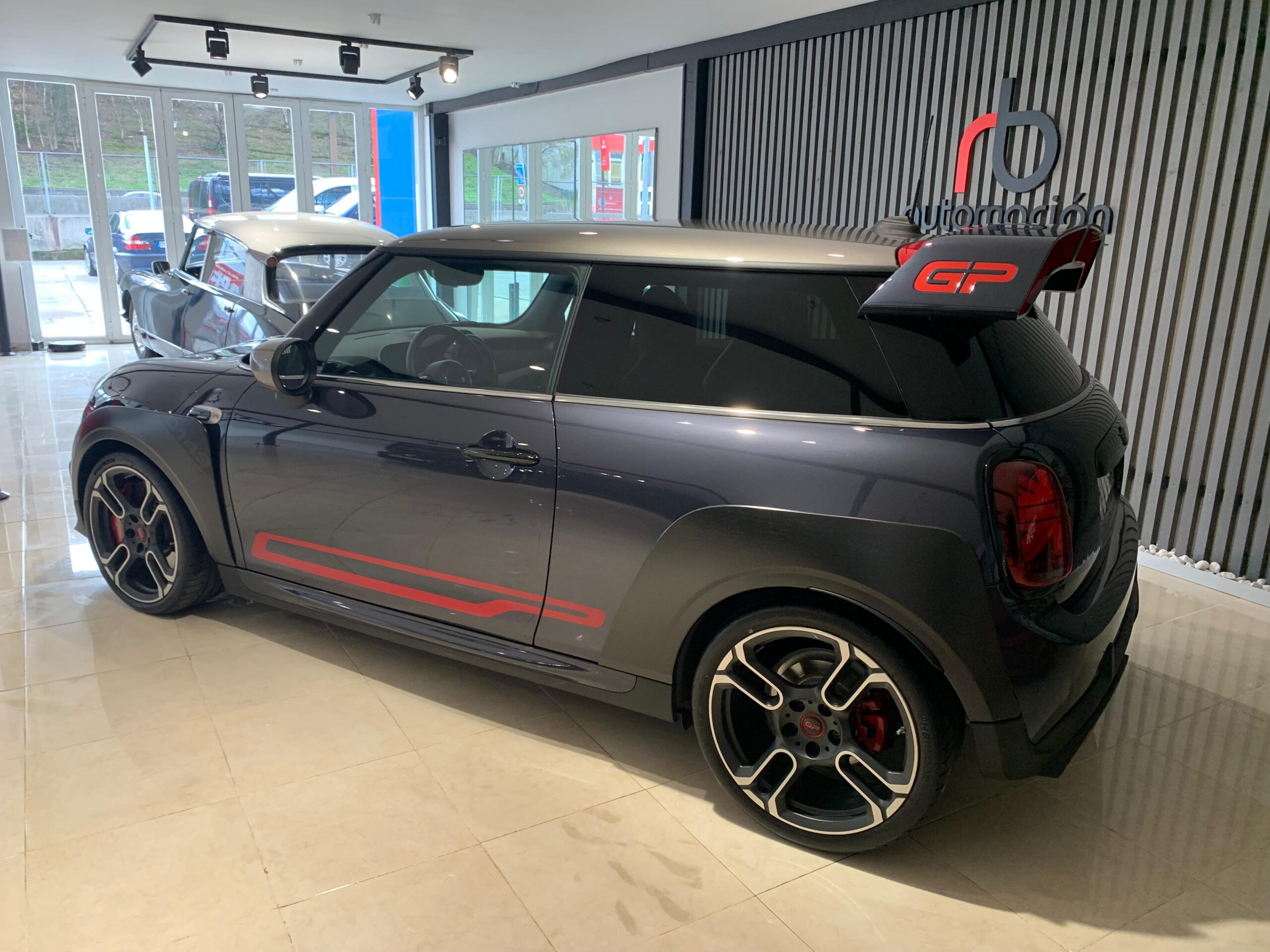 MINI MINI JOHN COOPER WORKS GP