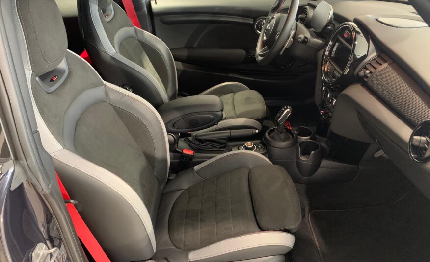 MINI MINI JOHN COOPER WORKS GP