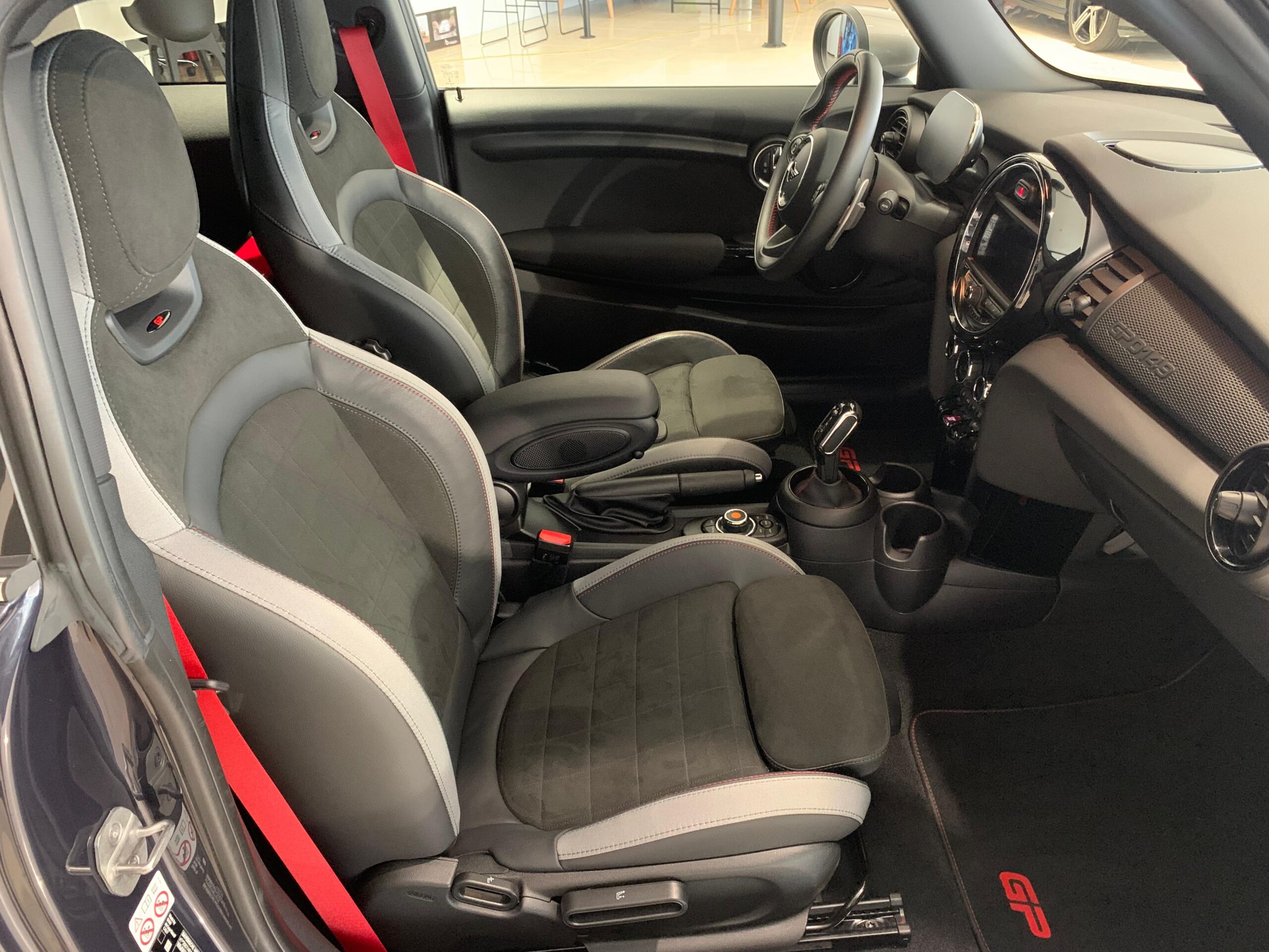 MINI MINI JOHN COOPER WORKS GP