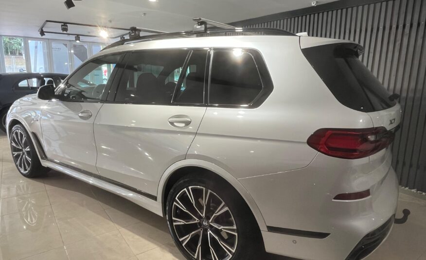 BMW X7 M50d