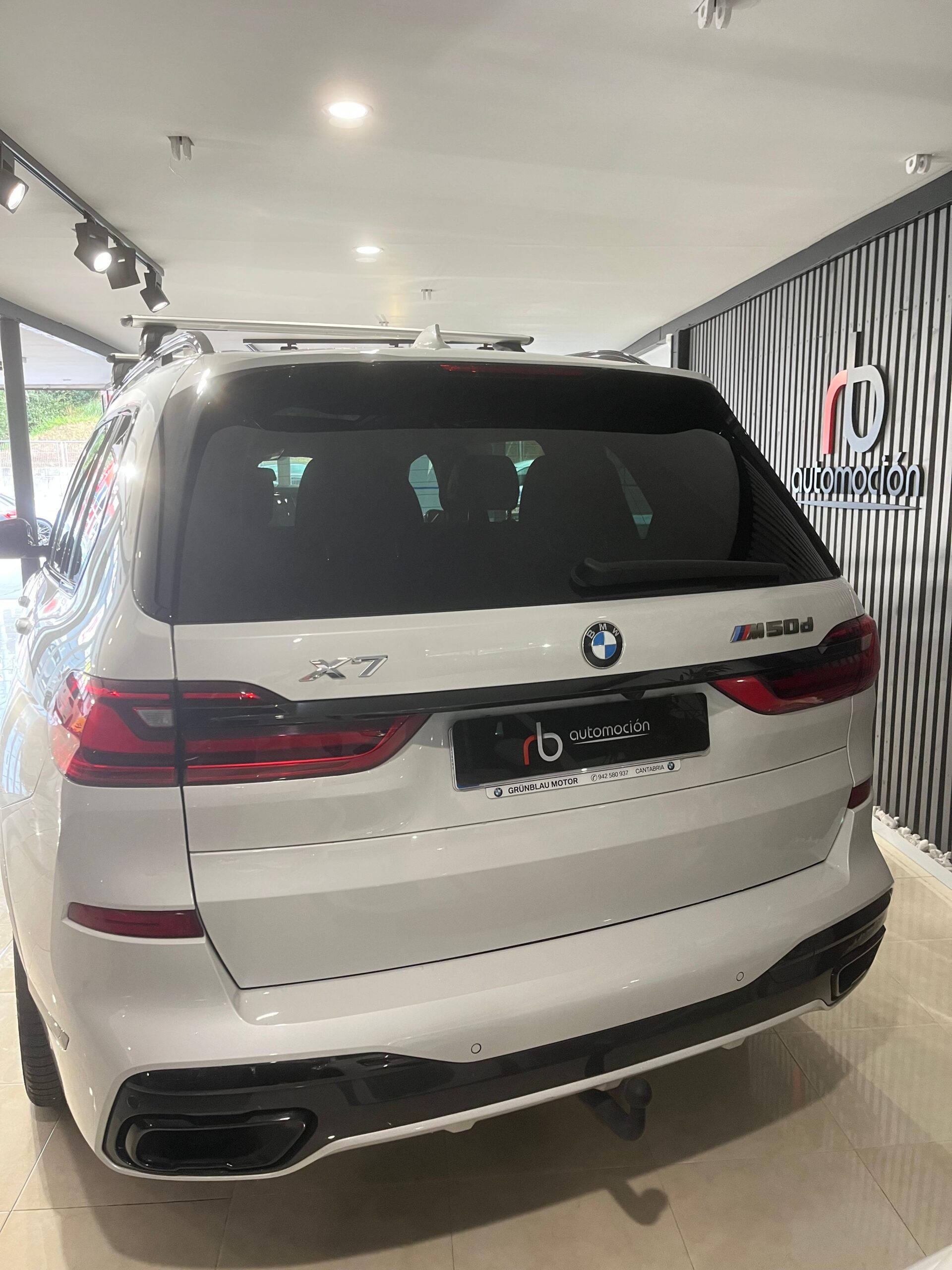 BMW X7 M50d