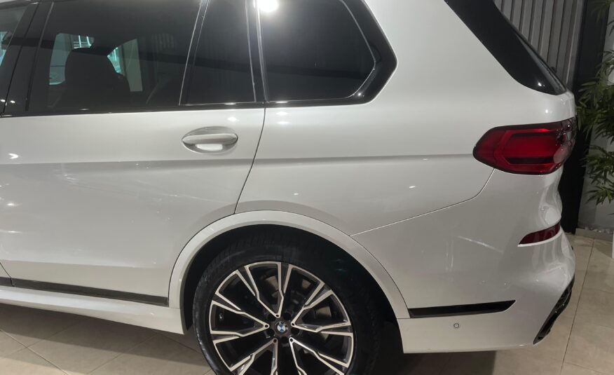 BMW X7 M50d
