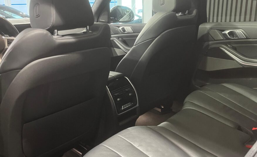 BMW X7 M50d