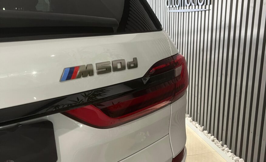 BMW X7 M50d