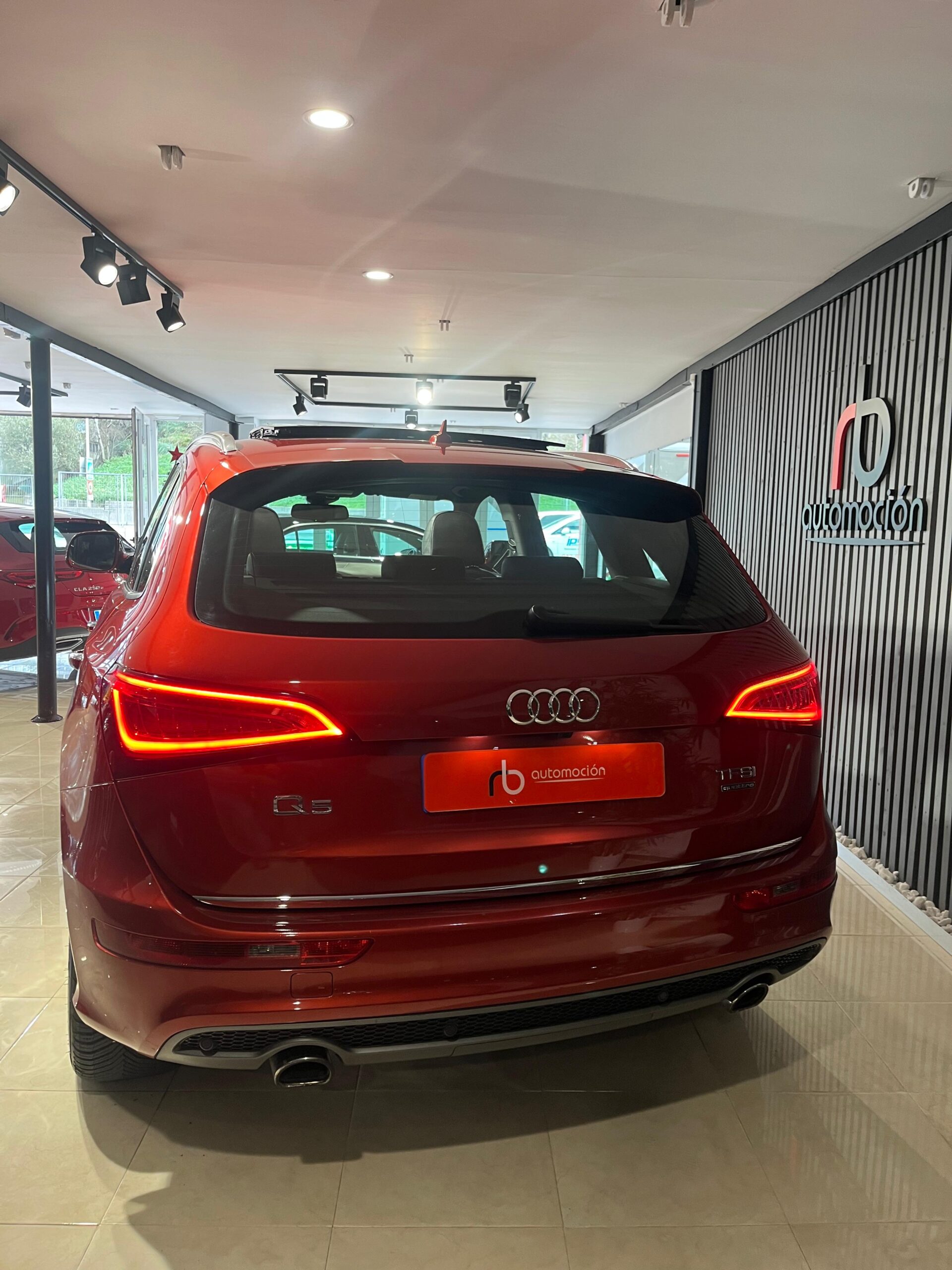 AUDI Q5 2.0 TFSI quattro S line edition