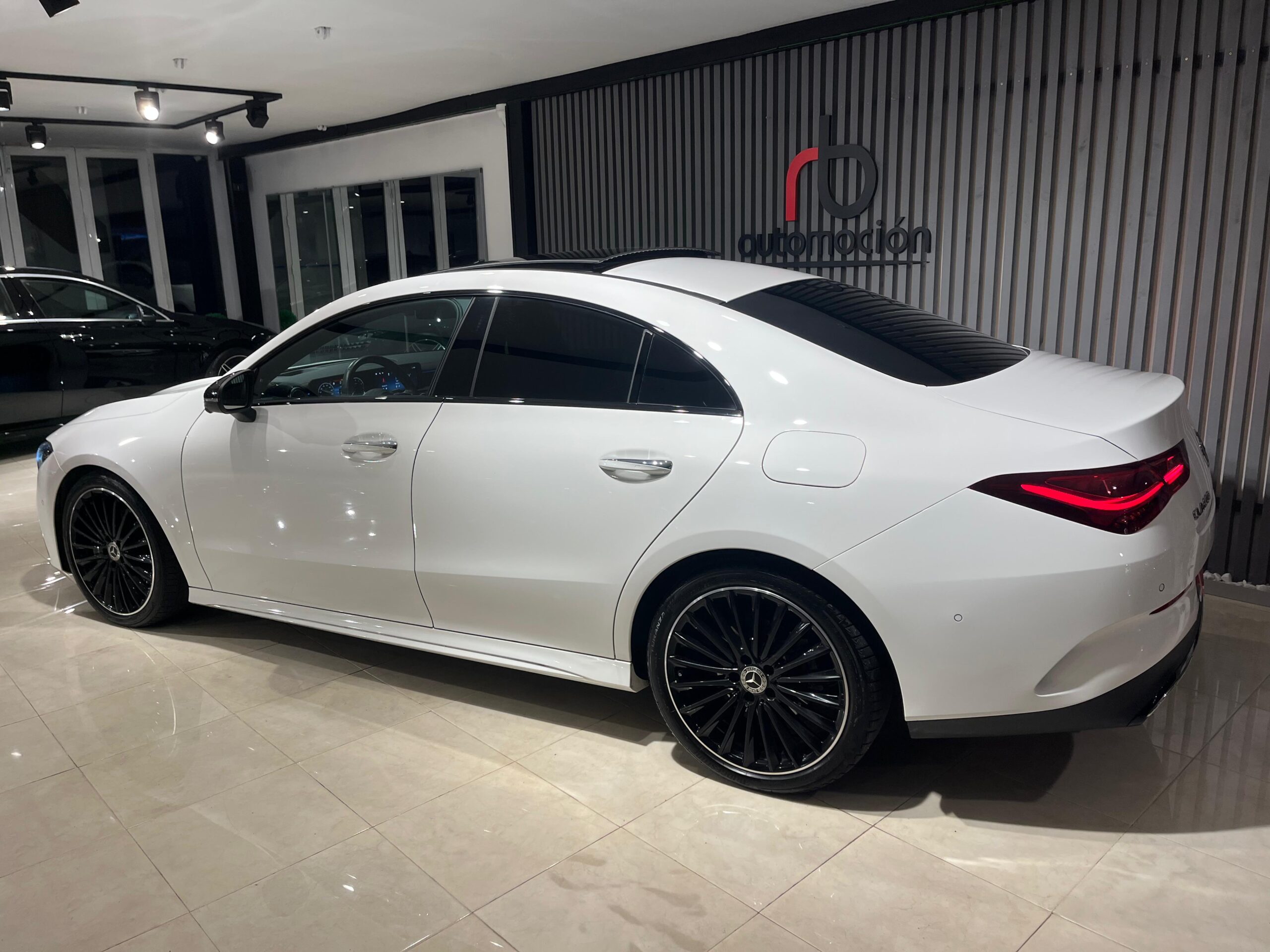 MERCEDES-BENZ CLA CLA 200