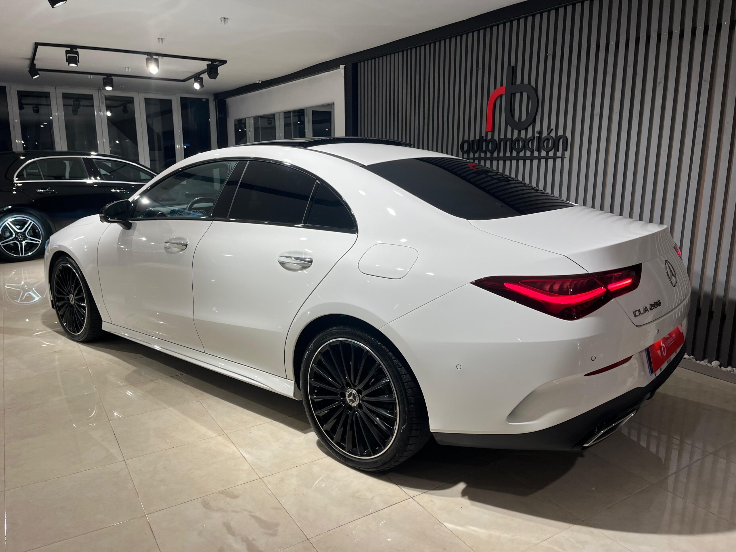 MERCEDES-BENZ CLA CLA 200