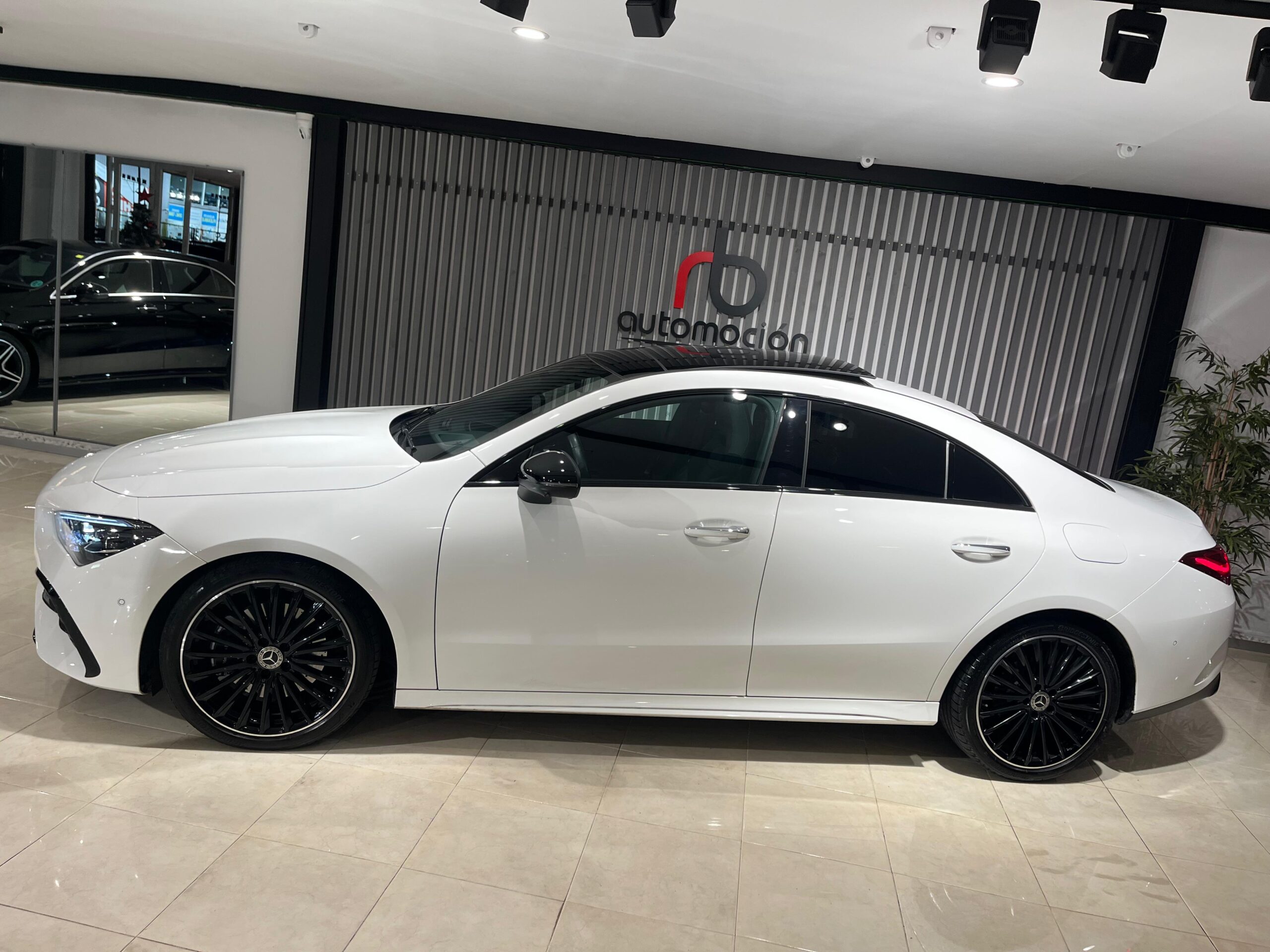 MERCEDES-BENZ CLA CLA 200