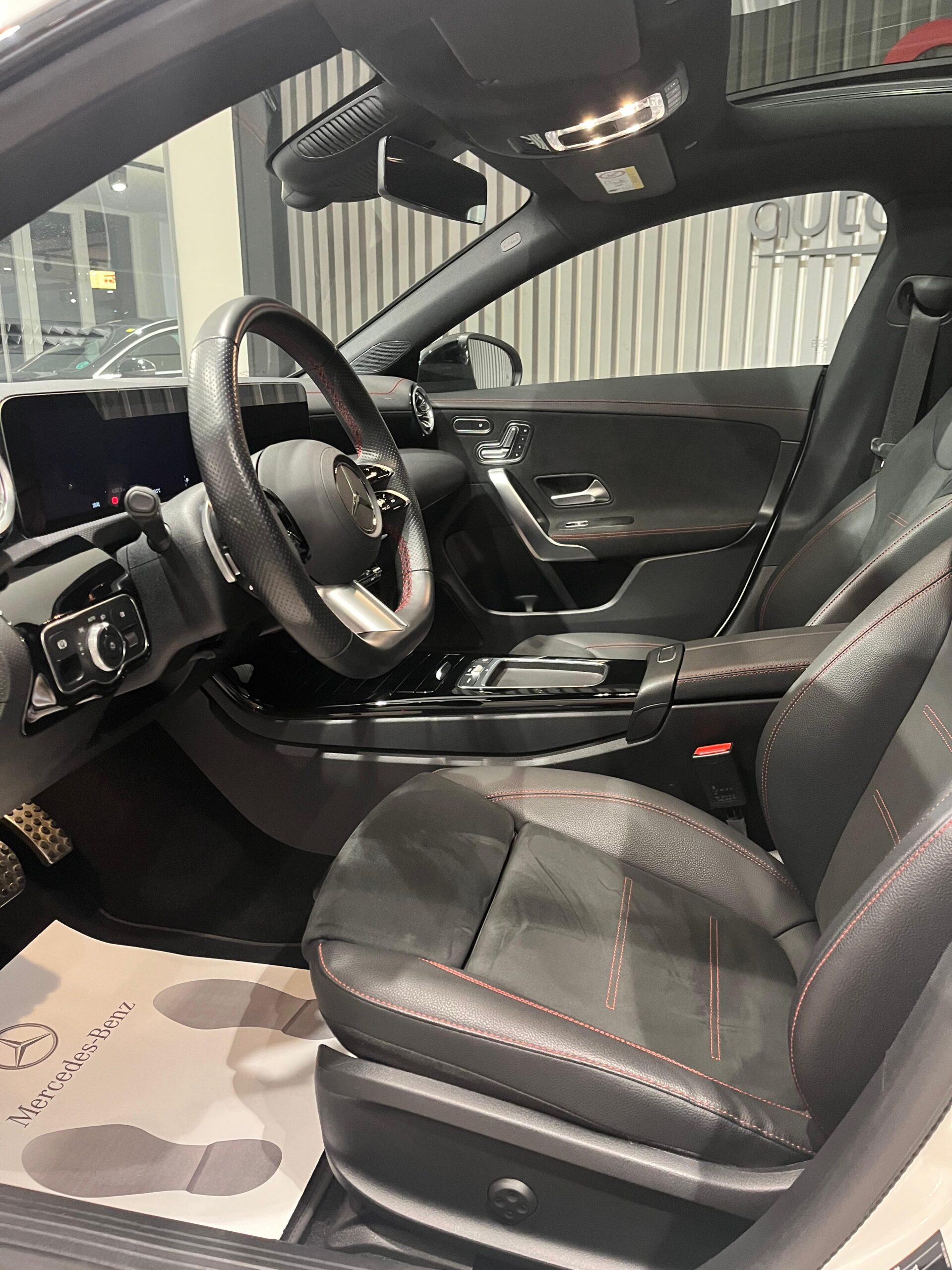 MERCEDES-BENZ CLA CLA 200