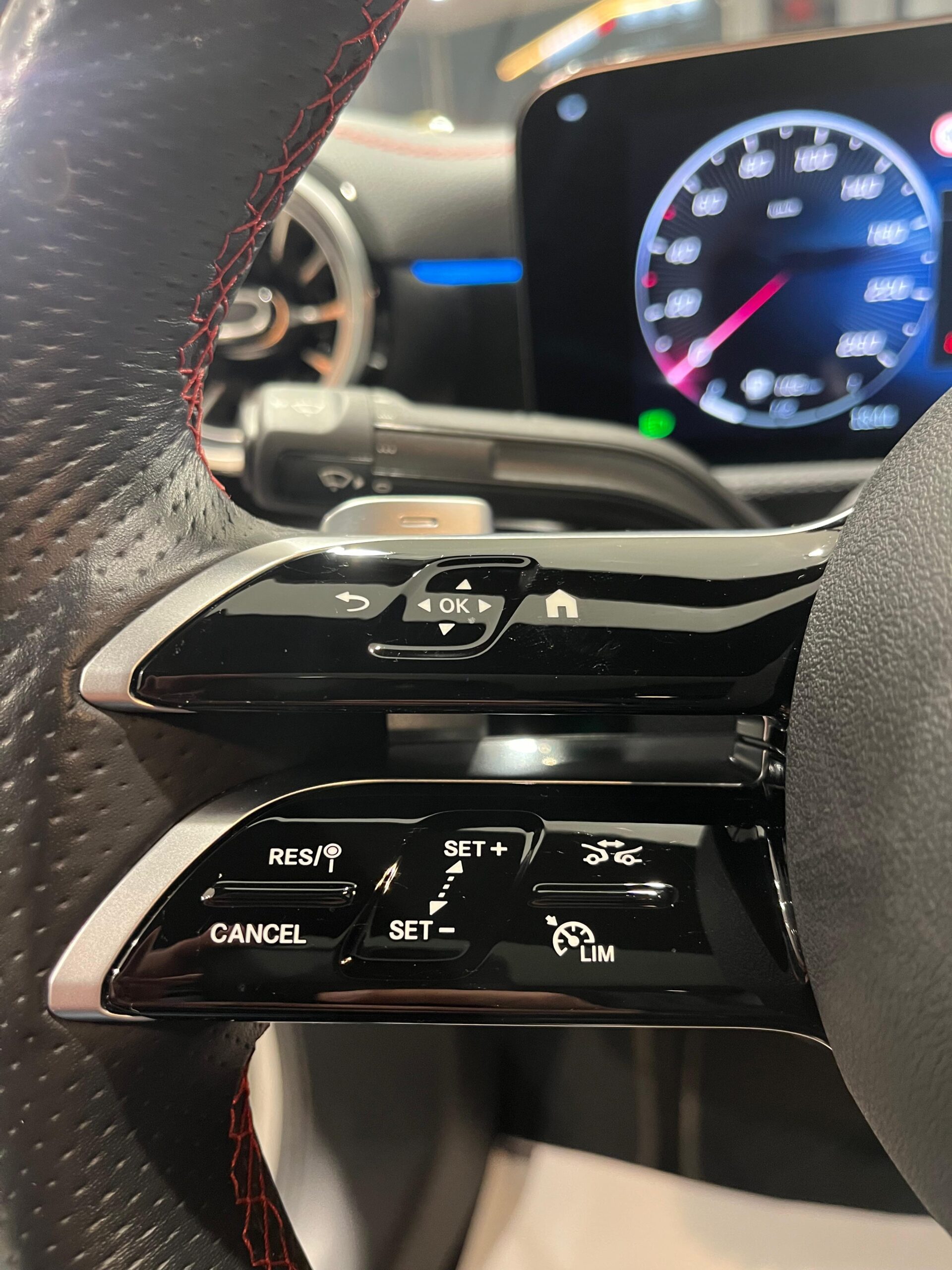 MERCEDES-BENZ CLA CLA 200