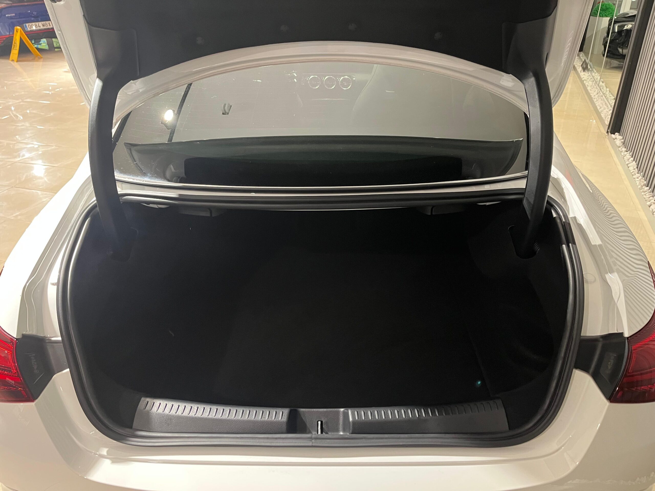 MERCEDES-BENZ CLA CLA 200