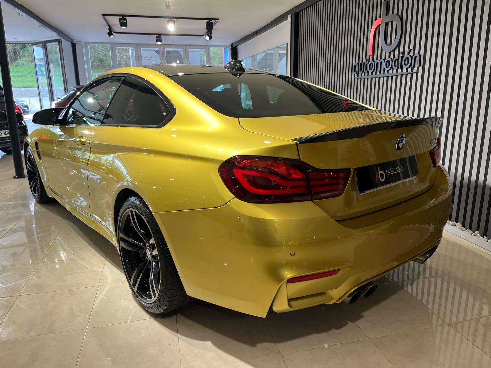 BMW Serie 4 M4 A
