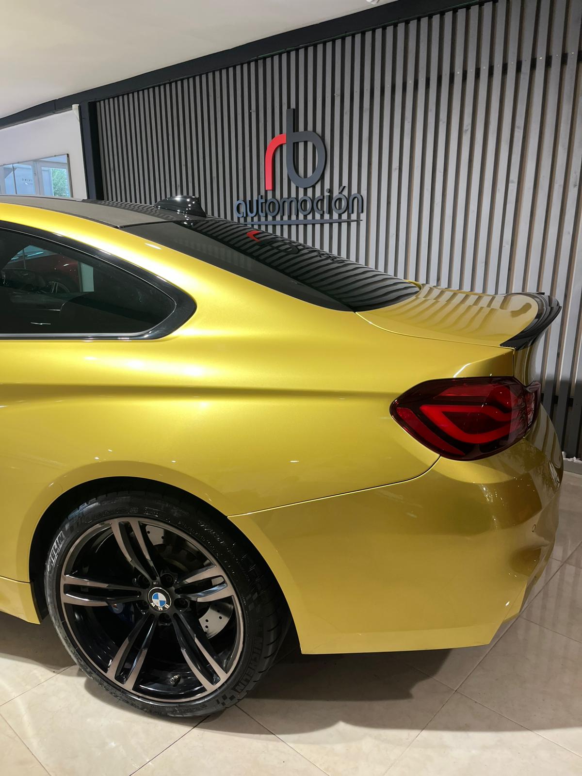 BMW Serie 4 M4 A