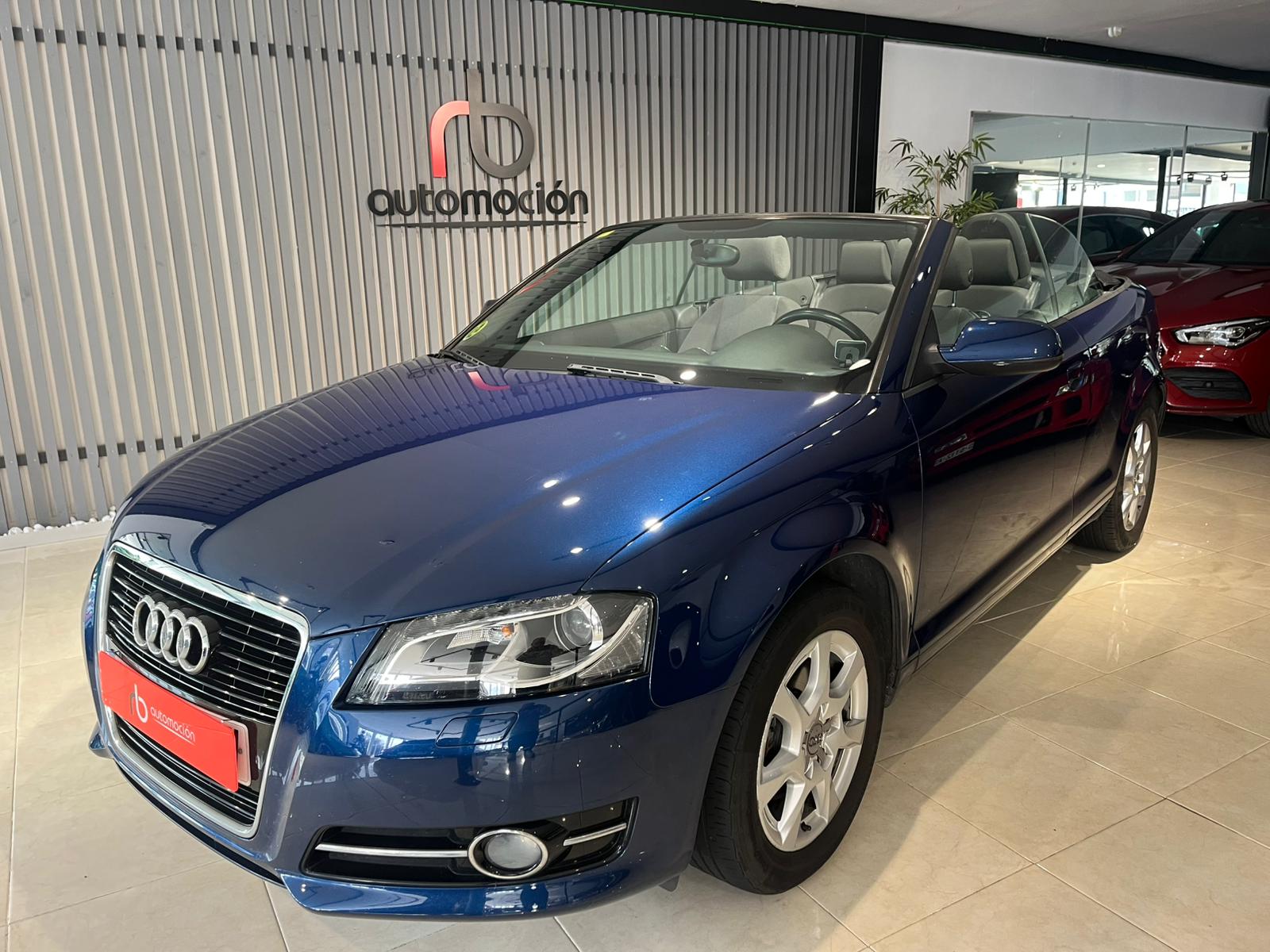 AUDI A3 Cabrio 2.0 TDI DPF Attraction