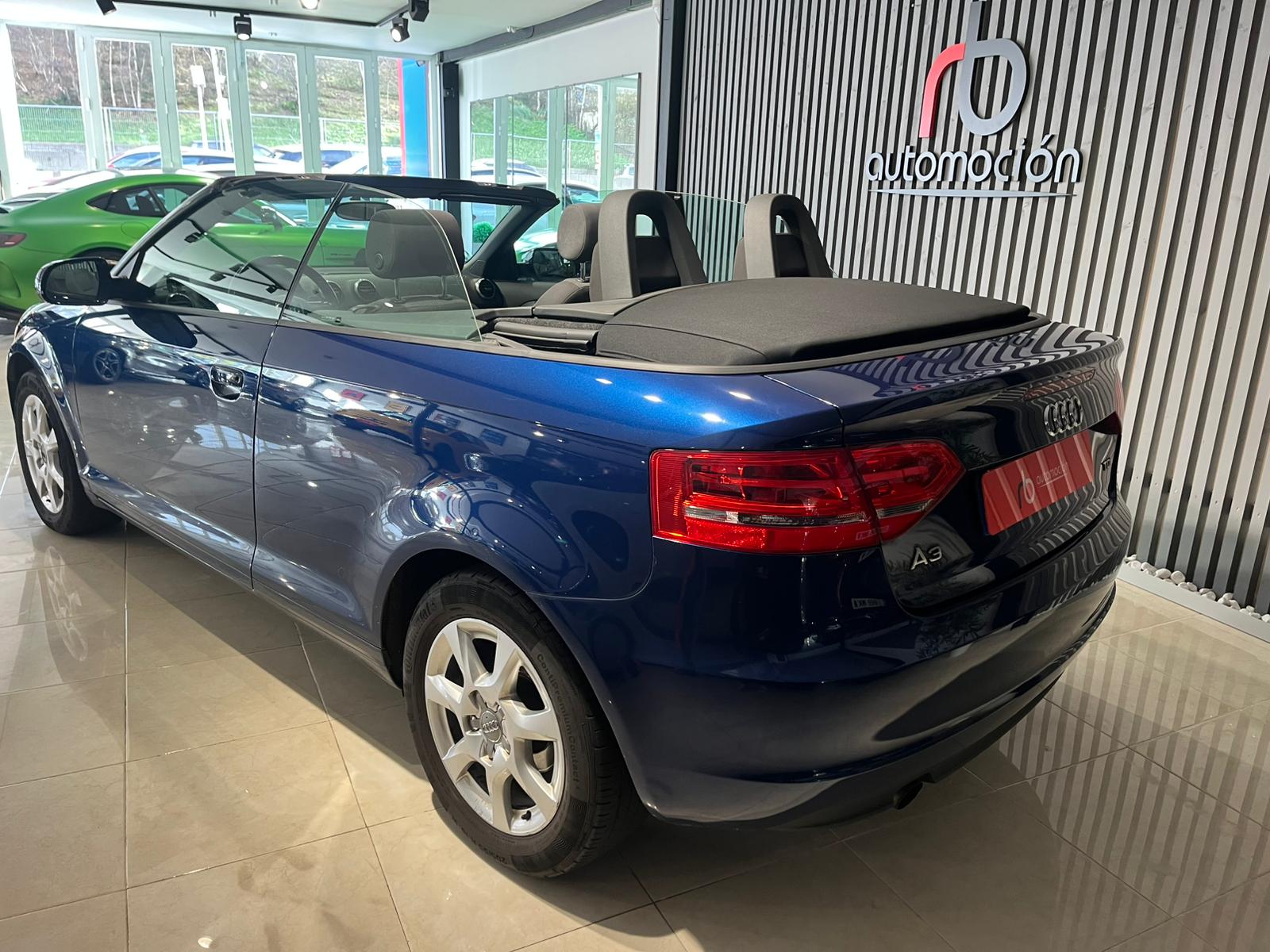AUDI A3 Cabrio 2.0 TDI DPF Attraction