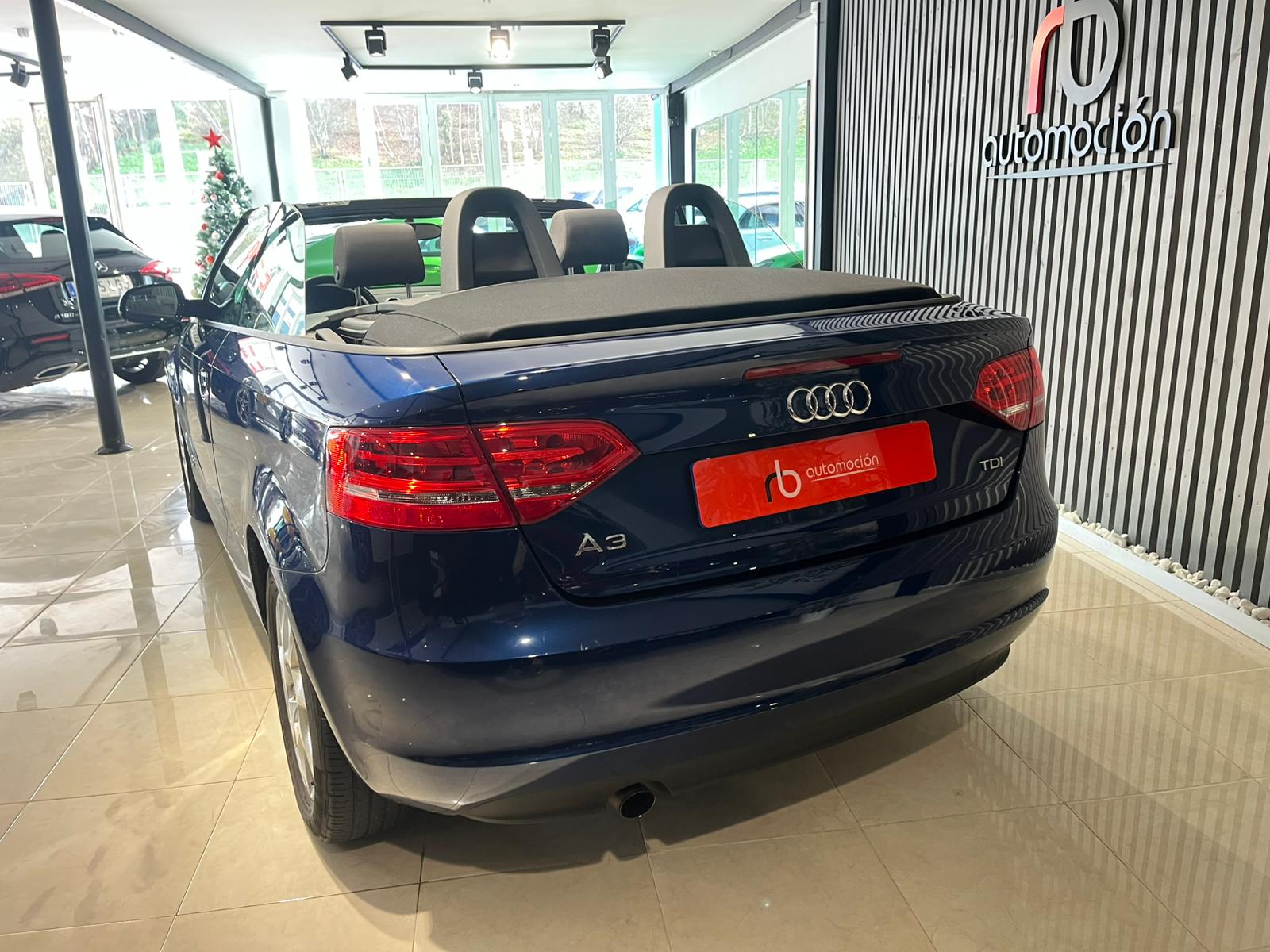 AUDI A3 Cabrio 2.0 TDI DPF Attraction
