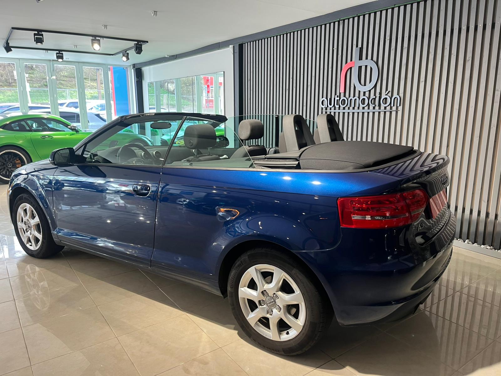 AUDI A3 Cabrio 2.0 TDI DPF Attraction