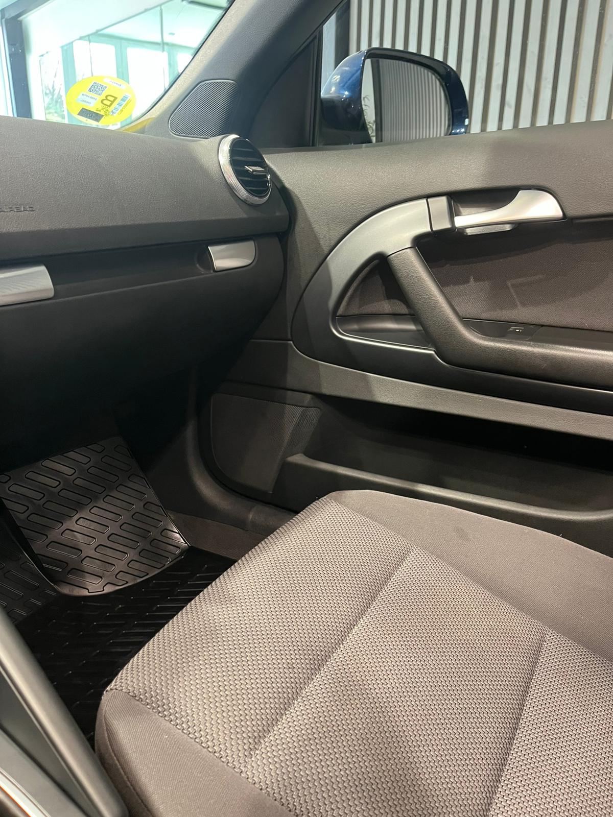 AUDI A3 Cabrio 2.0 TDI DPF Attraction