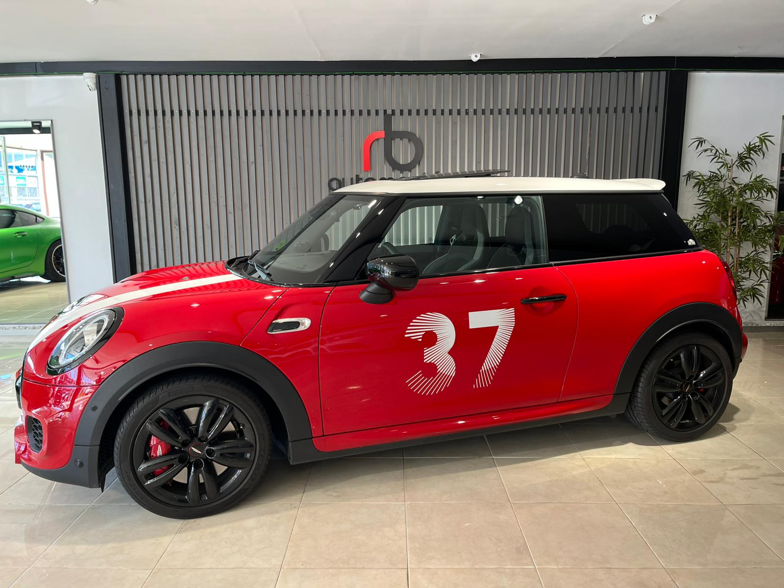 MINI MINI JOHN COOPER WORKS