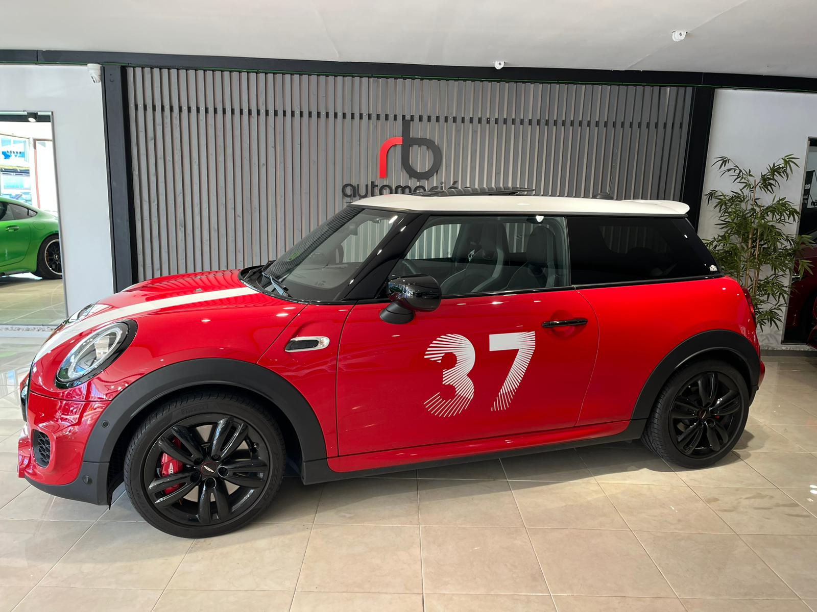 MINI MINI JOHN COOPER WORKS