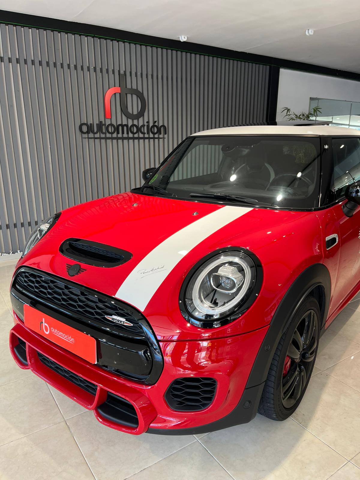 MINI MINI JOHN COOPER WORKS