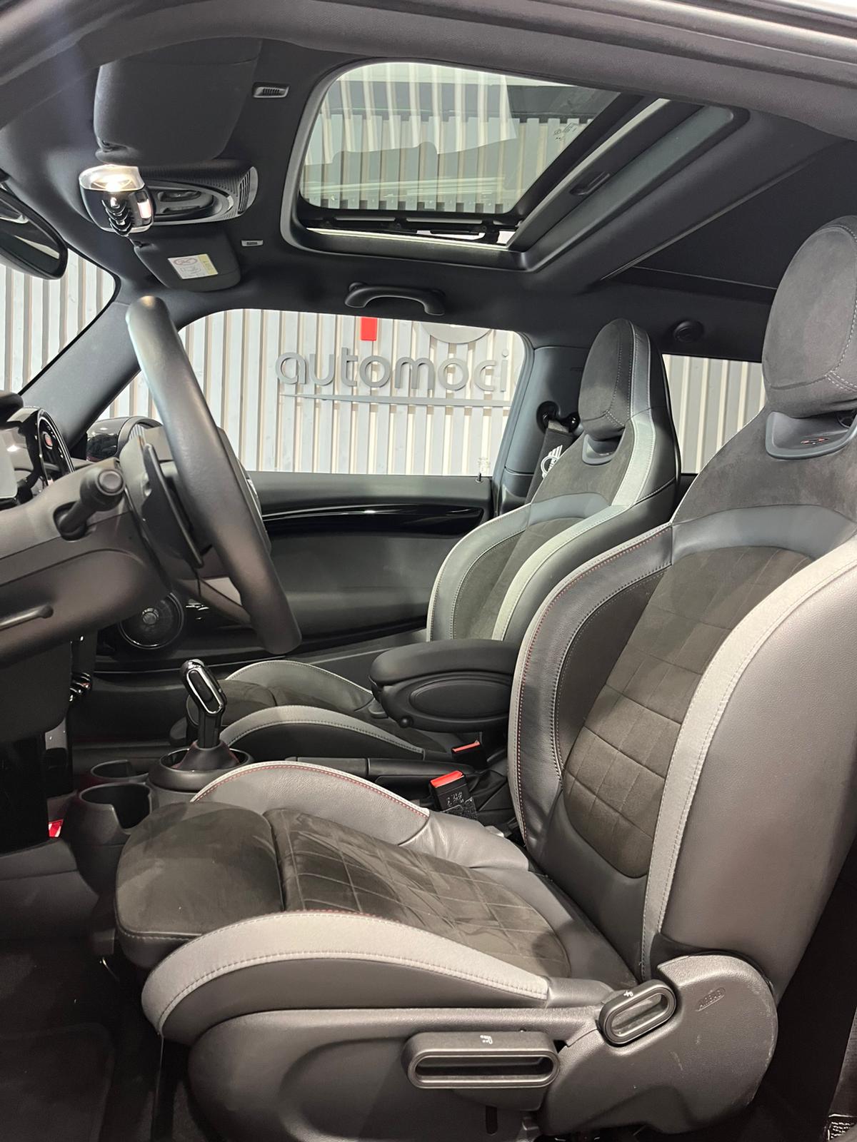 MINI MINI JOHN COOPER WORKS