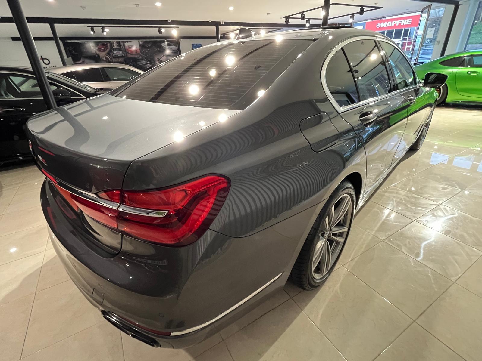 BMW Serie 7 730D