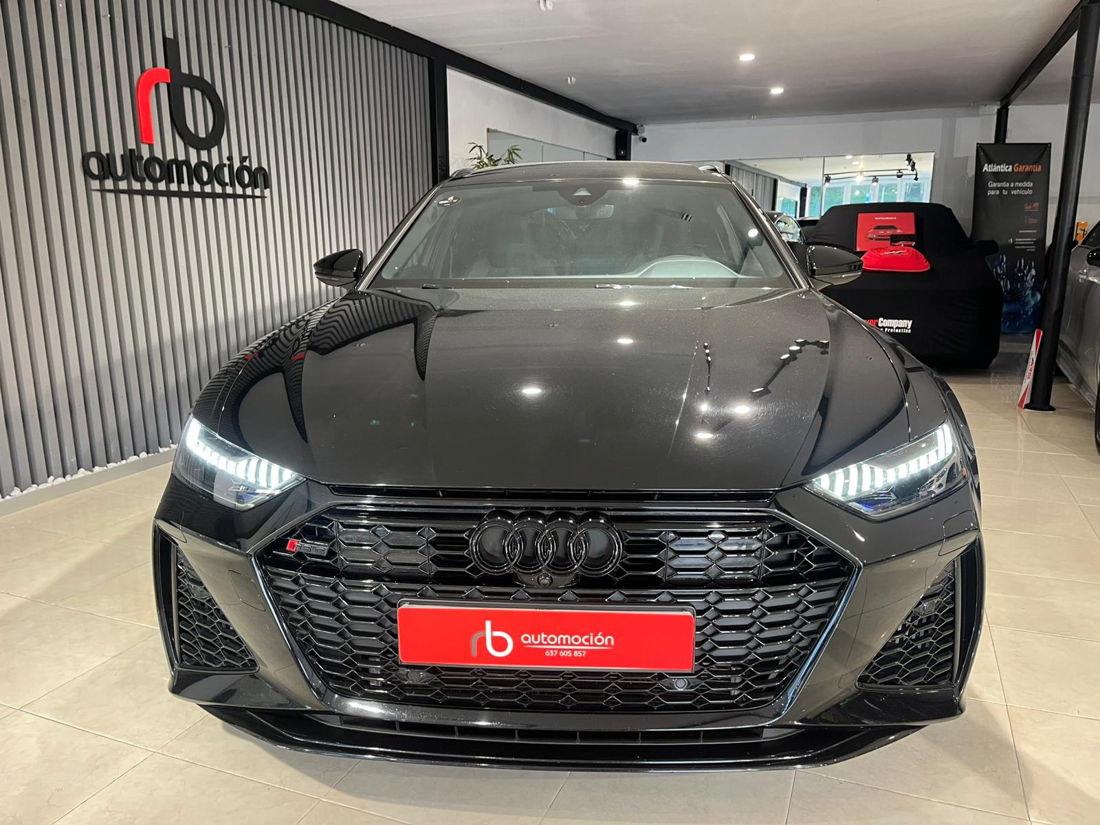 AUDI A6 RS 6 Avant TFSI quattro