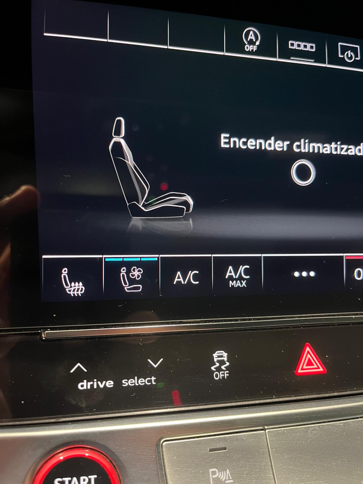 AUDI A6 RS 6 Avant TFSI quattro