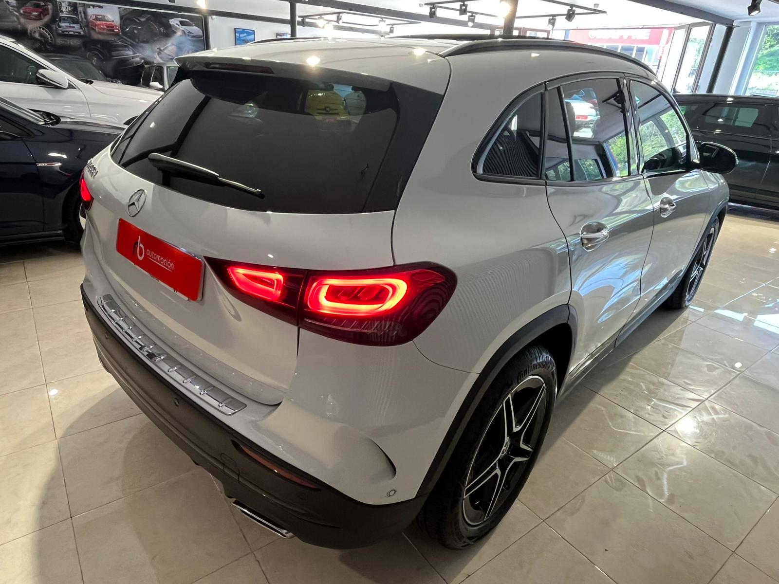 MERCEDES-BENZ GLA GLA 200 D
