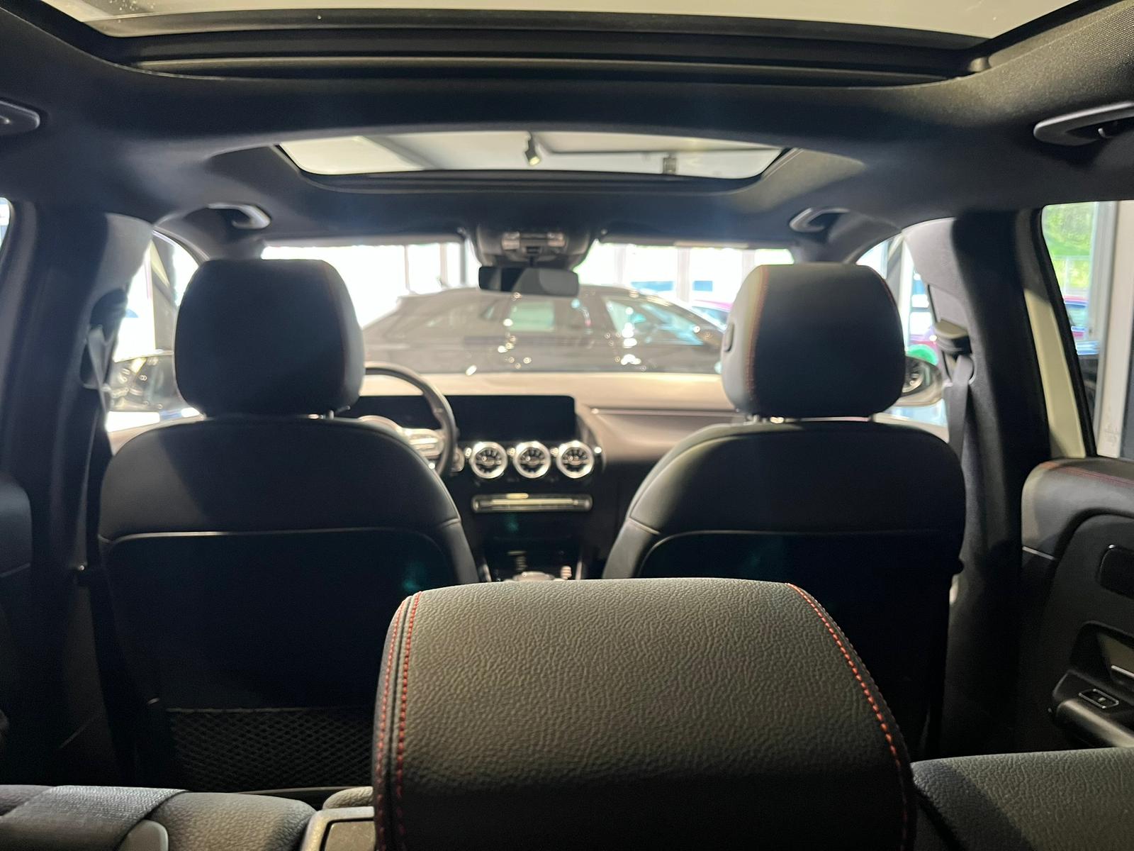 MERCEDES-BENZ GLA GLA 200 D