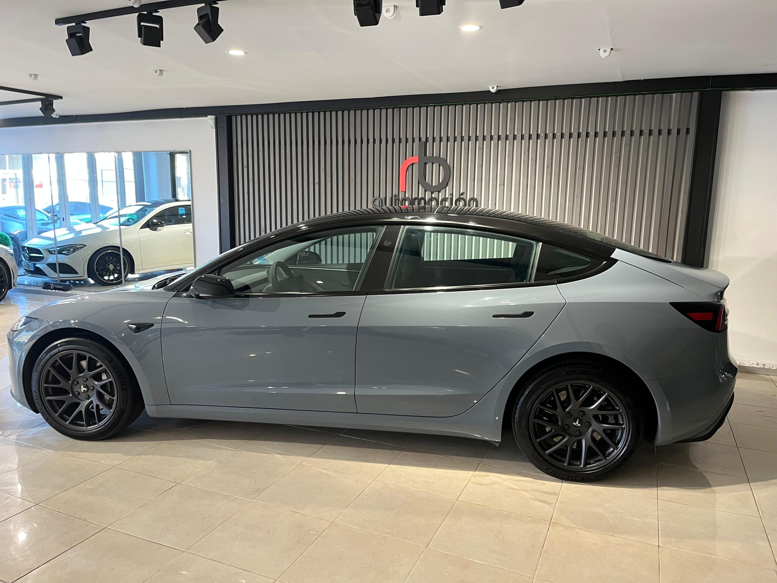 Tesla Model 3 Highland