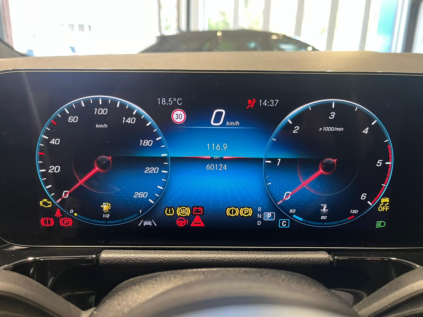 MERCEDES-BENZ GLA 200 D