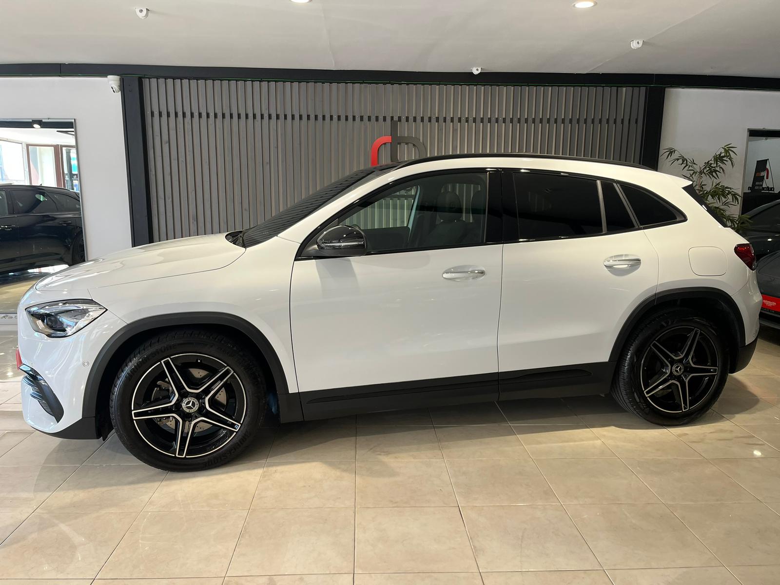 MERCEDES-BENZ GLA 200 D
