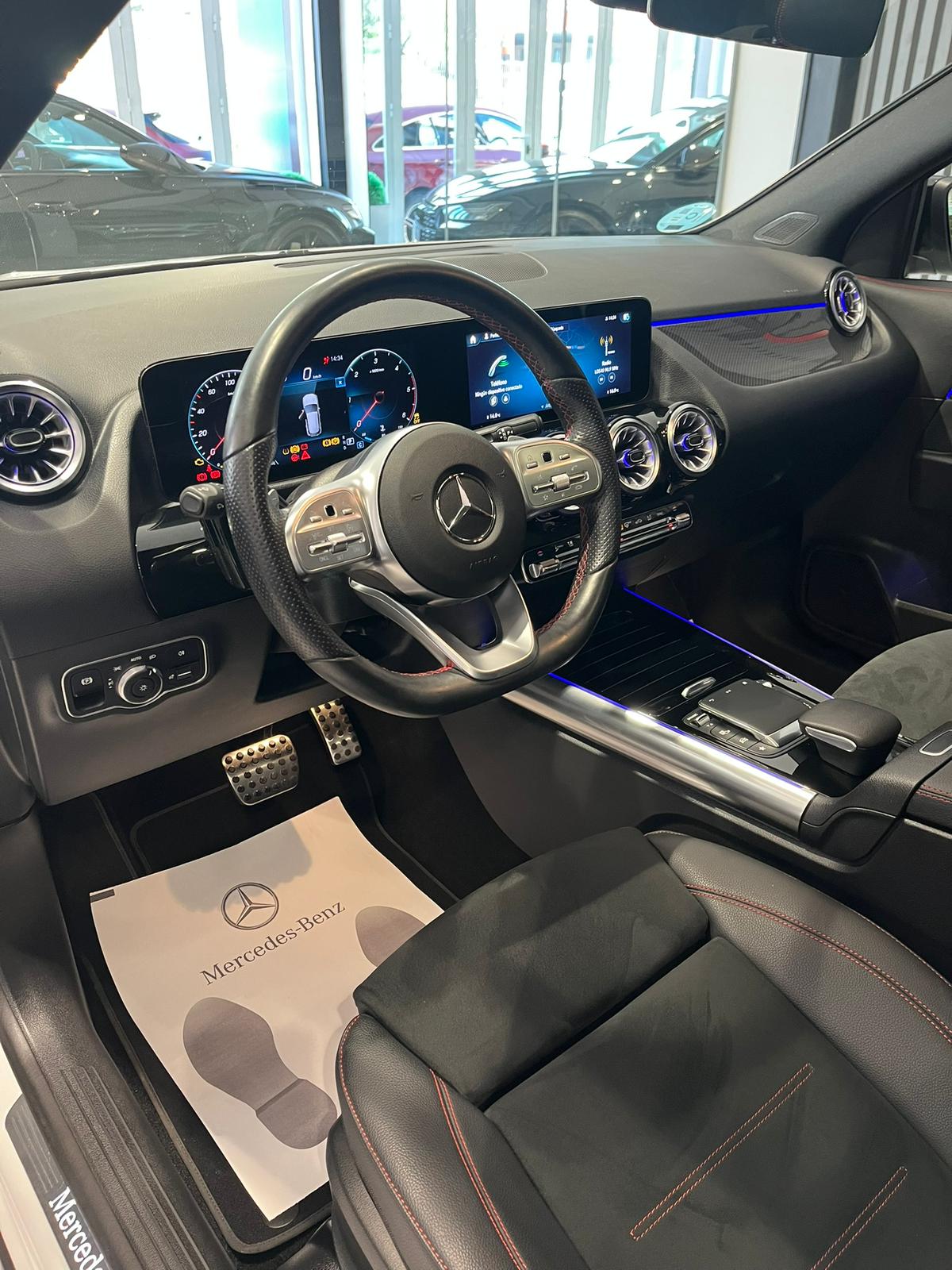 MERCEDES-BENZ GLA 200 D